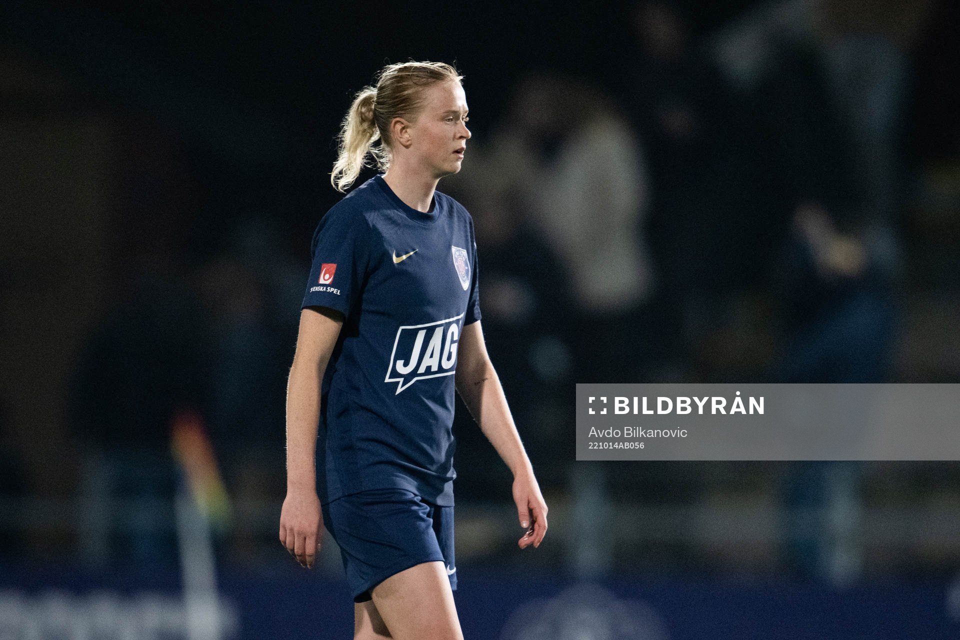 Eskilstuna Uniteds Elin Rombing deppar