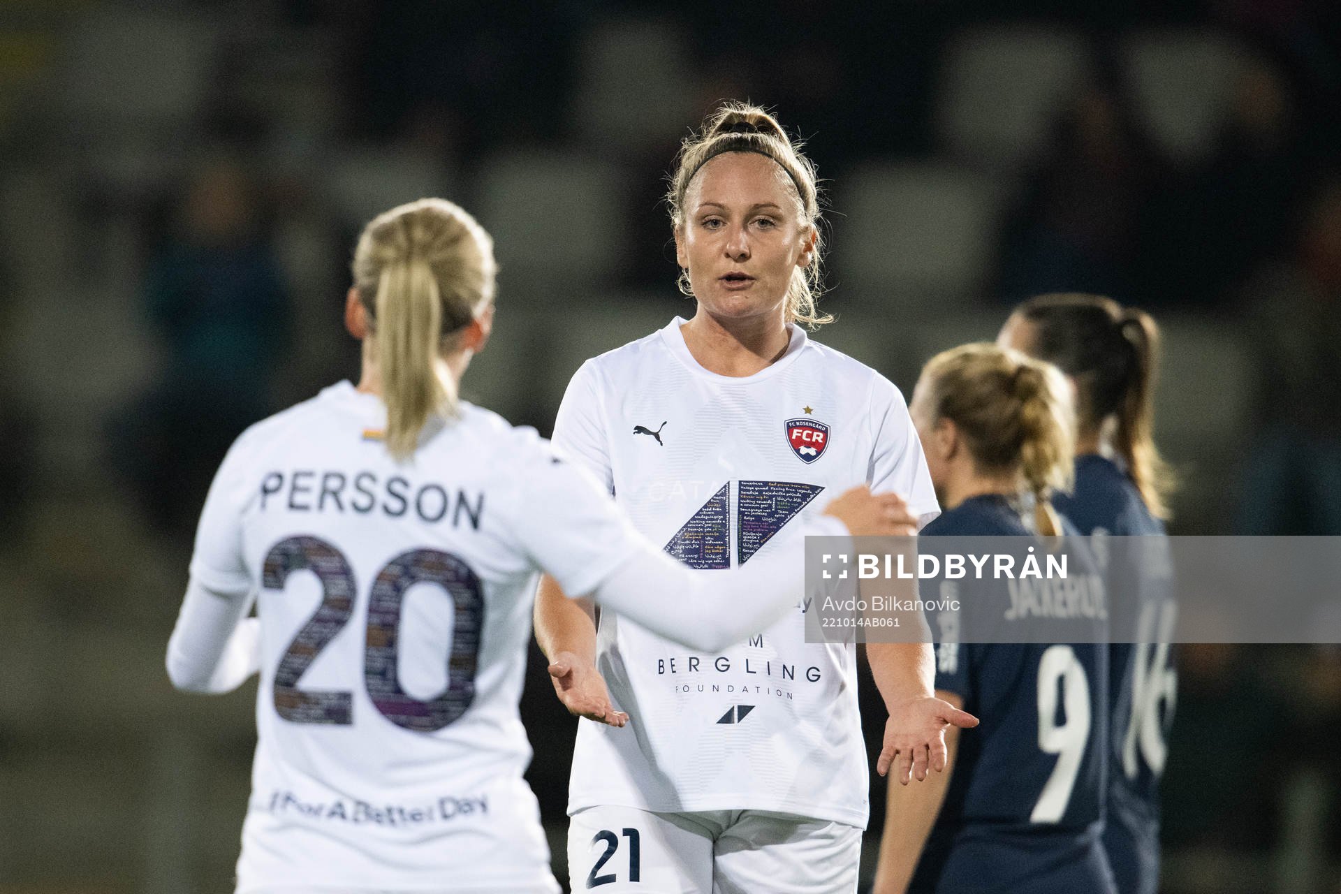 FC Rosengårds Mia Persson och Karin Lundin jublar