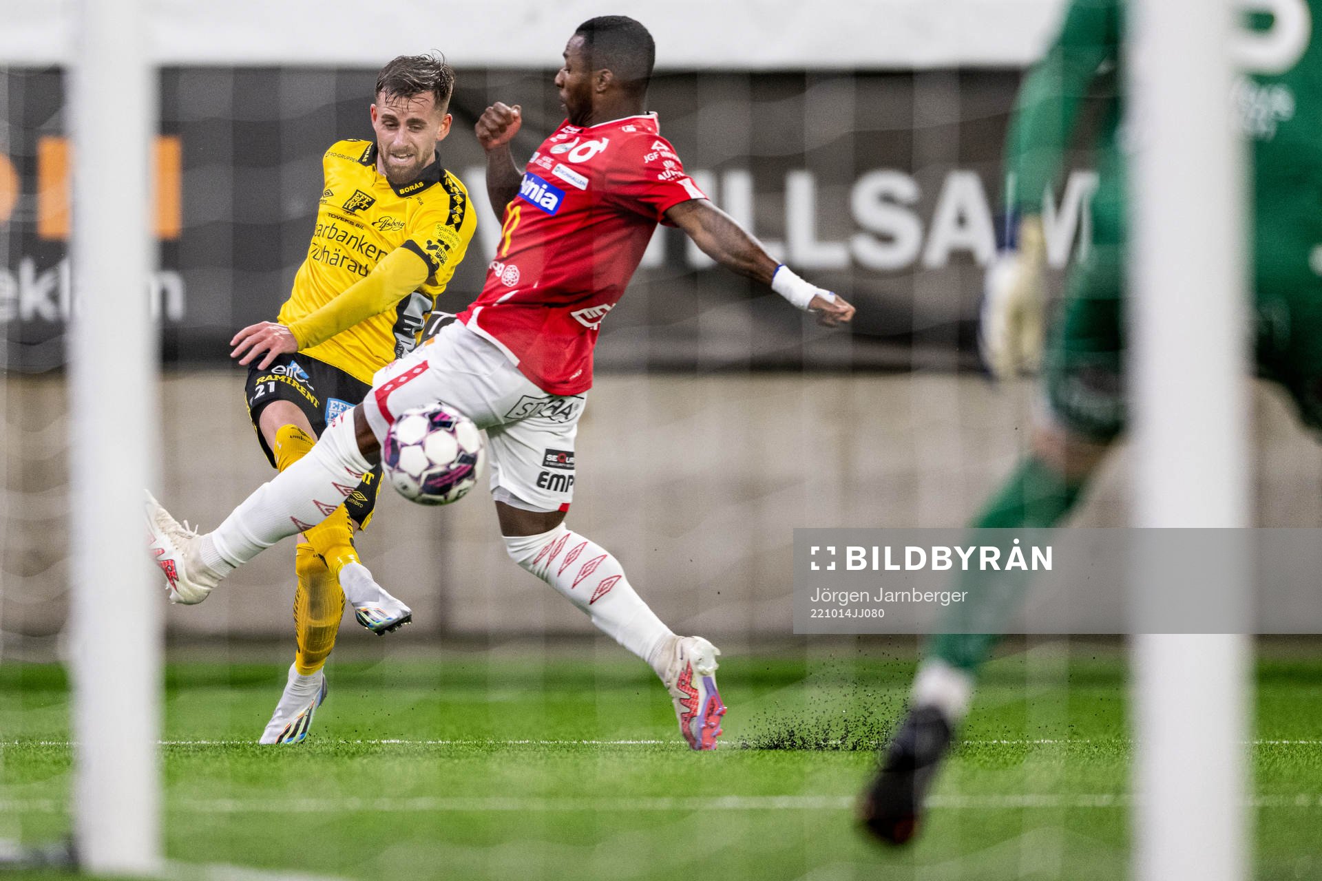Elfsborgs Rasmus Alm och Degerfors Joseph - Claude Agyeman