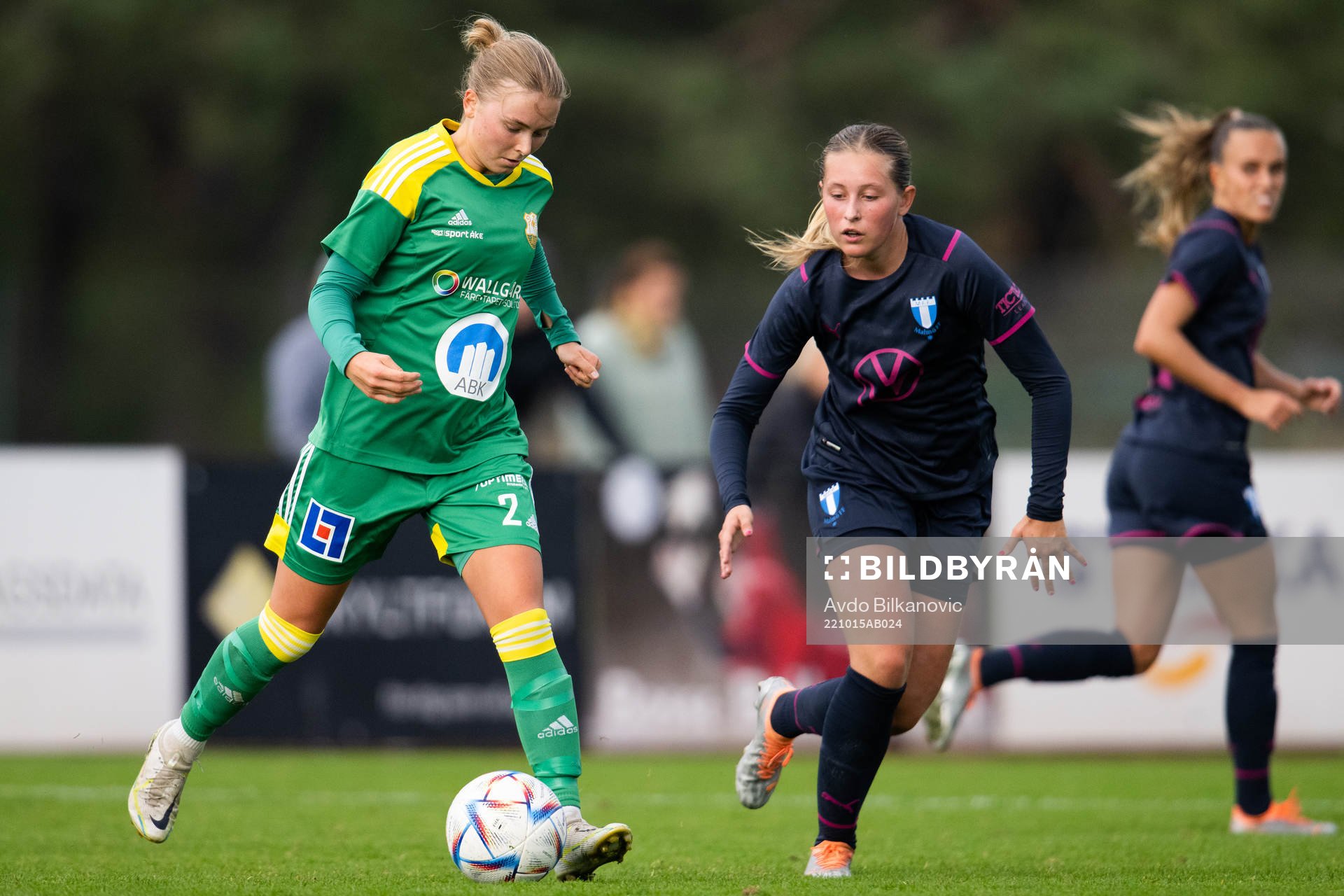 Malmö FFs Petronella Winblad och Åhus Maja Elmvik