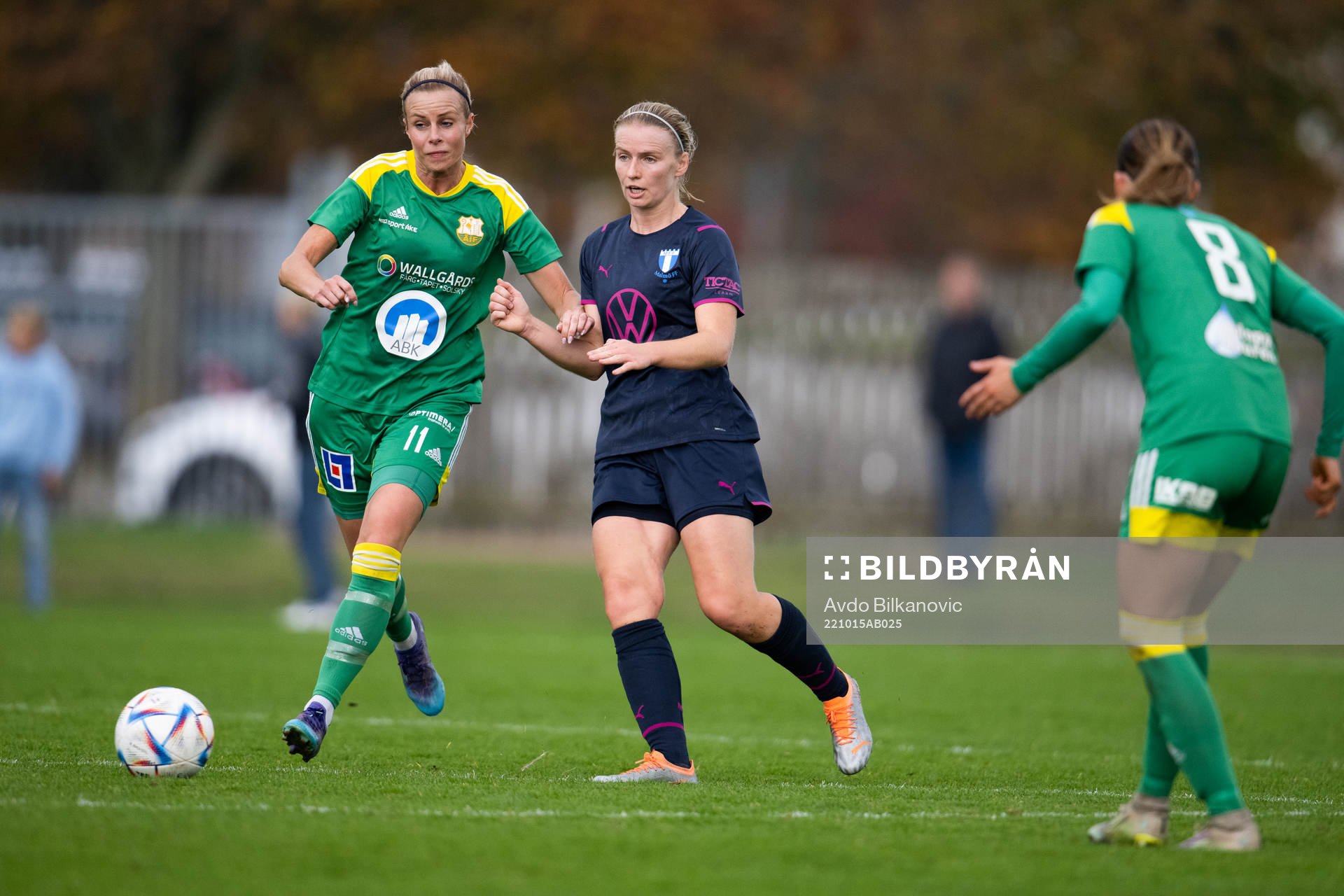 Malmö FFs Amanda Kander och Åhus Sofie Persson