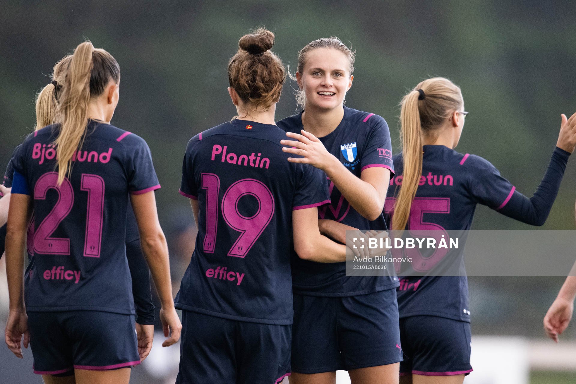 Malmö FFs Anna Plantin och Ida Lyberg jublar