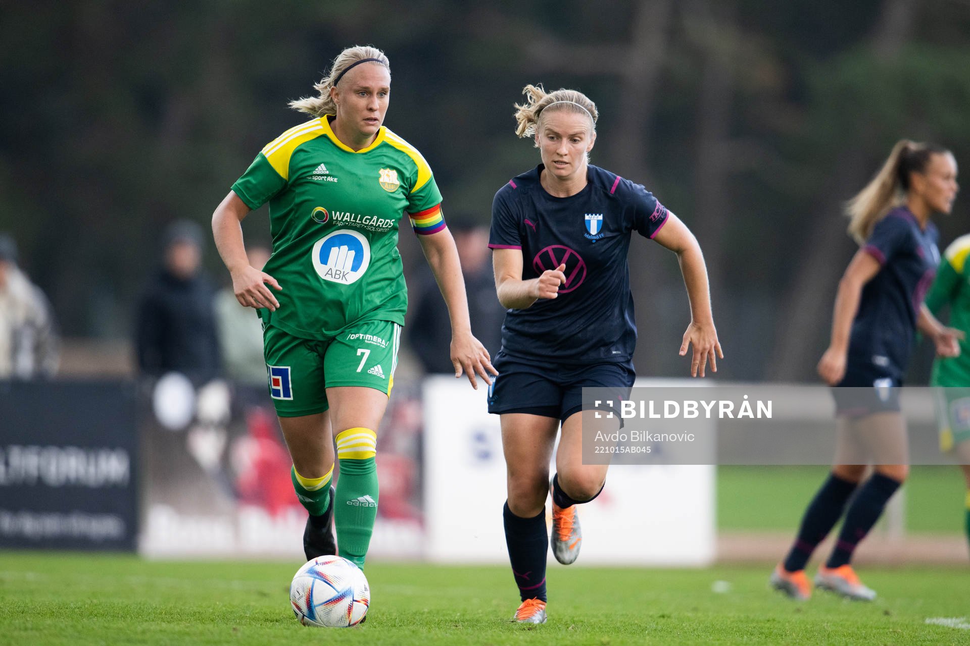 Åhus Josefine Mårtensson och Malmö FFs Amanda Kander