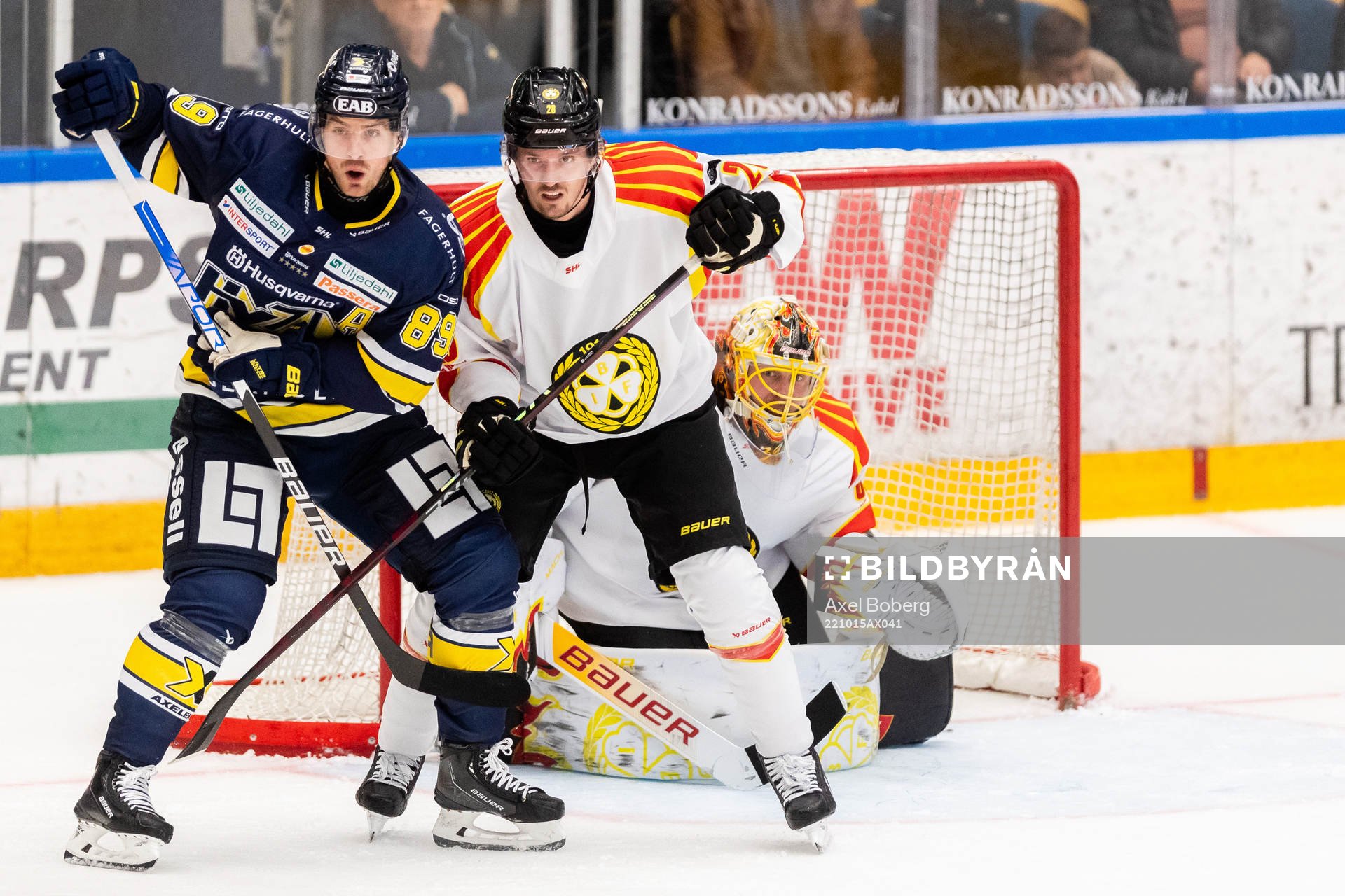 HV71s Mikkel Bödker och Brynäs Johannes Kinnvall