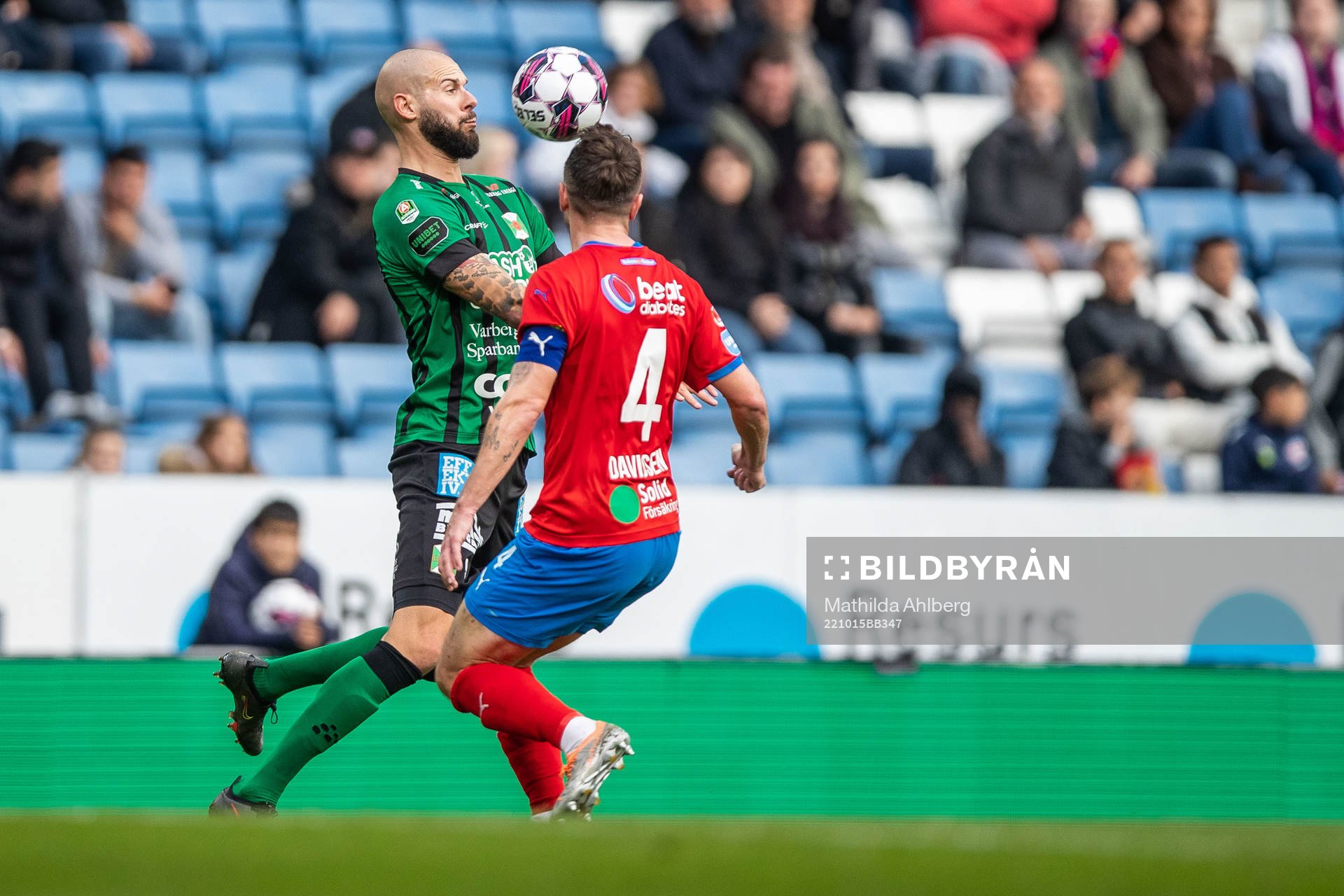 Varbergs Robin Simovic och Helsingborgs Viljormur Davidsen