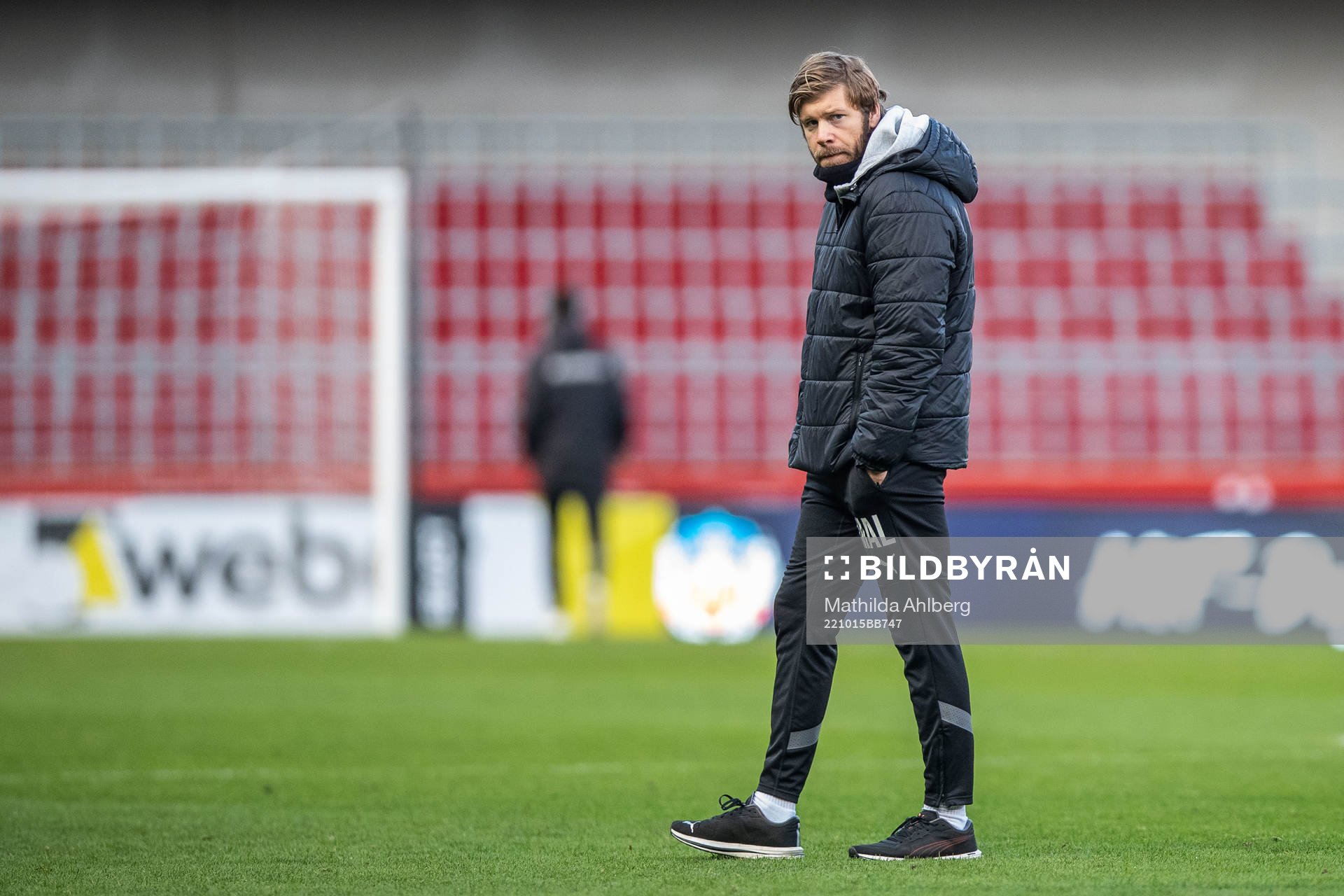 Helsingborgs assisterande tränare Max Linden   deppar