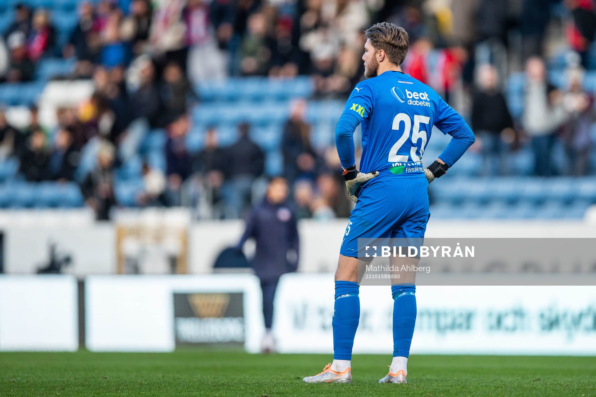 Helsingborgs målvakt Kalle Joelsson deppar
