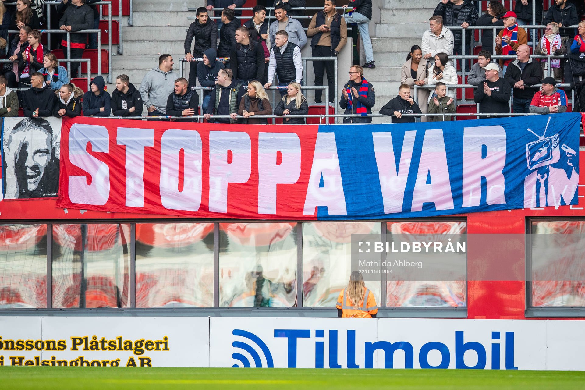 Banderoll med texten Stoppa VAR