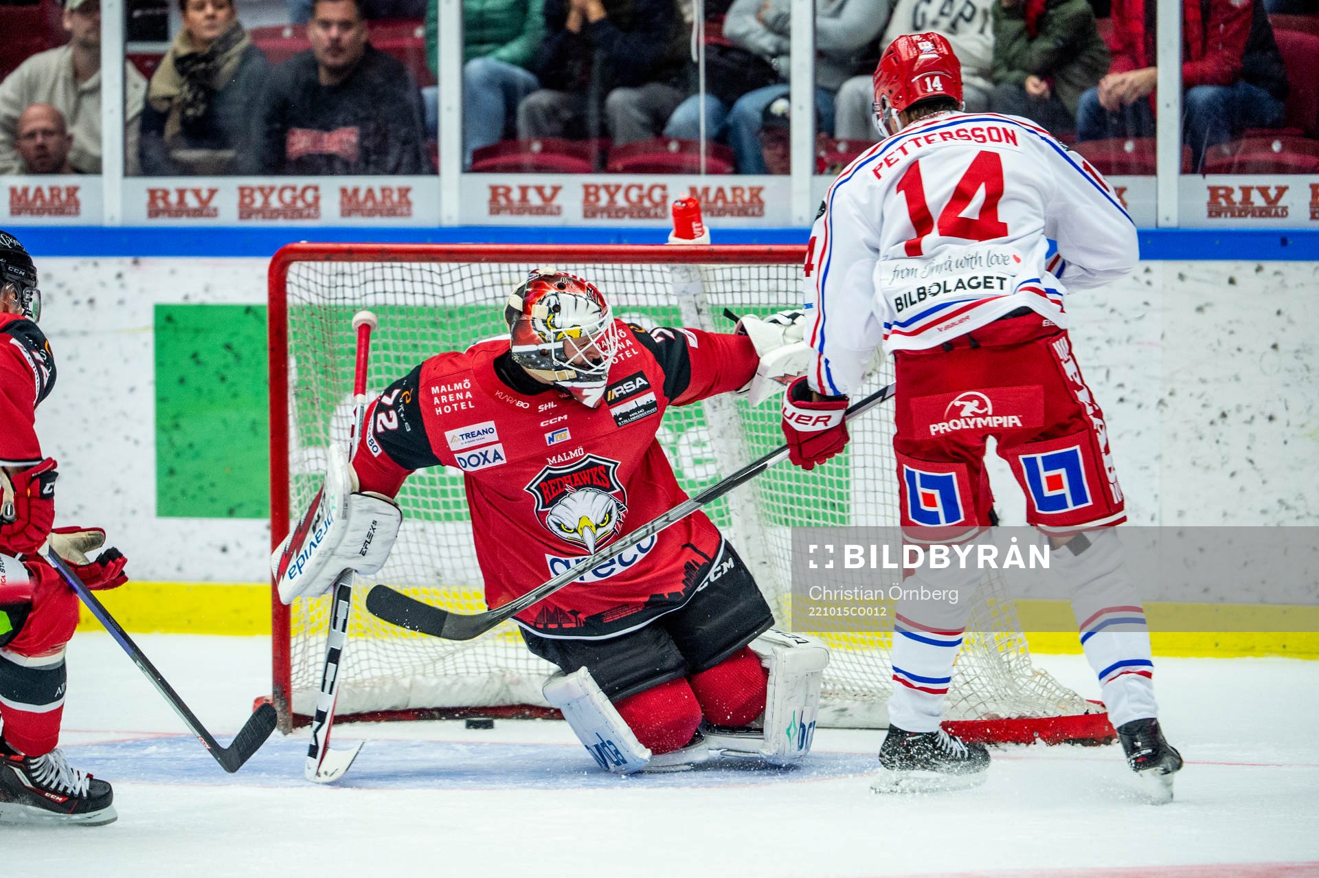 Timrås Emil Pettersson gör 0-2 på Malmö Redhawks
