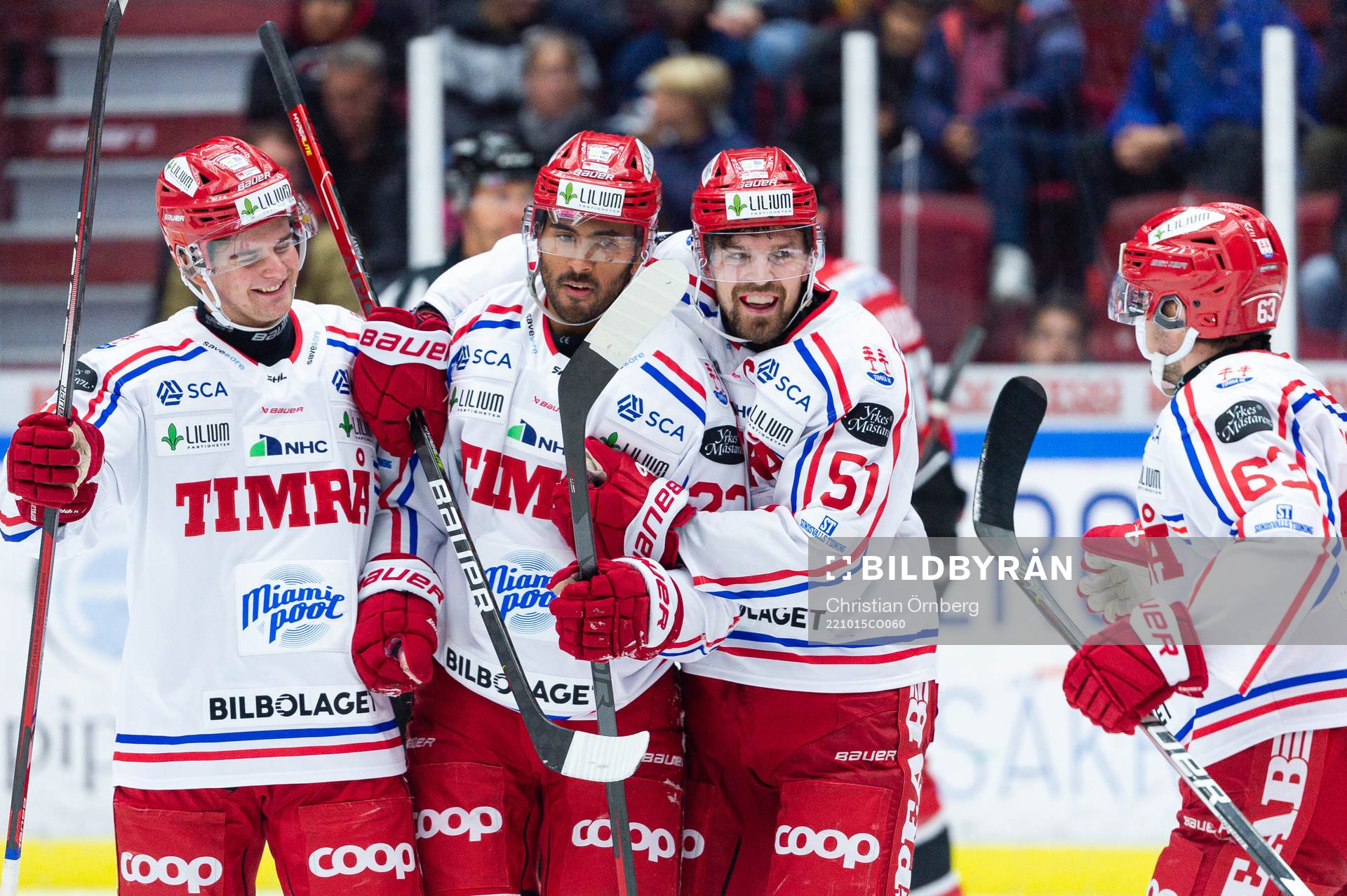 Timrås Jeremy Boyce-Rotevall och Anton Lander jublar