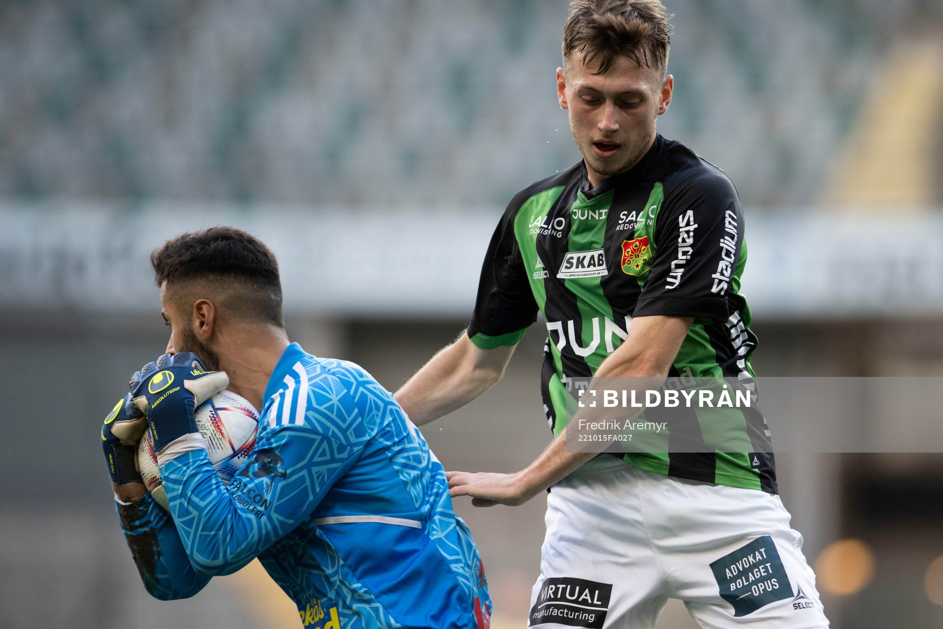 Falkenbergs målvakt Nadeem Omar och GAIS Ben Morris