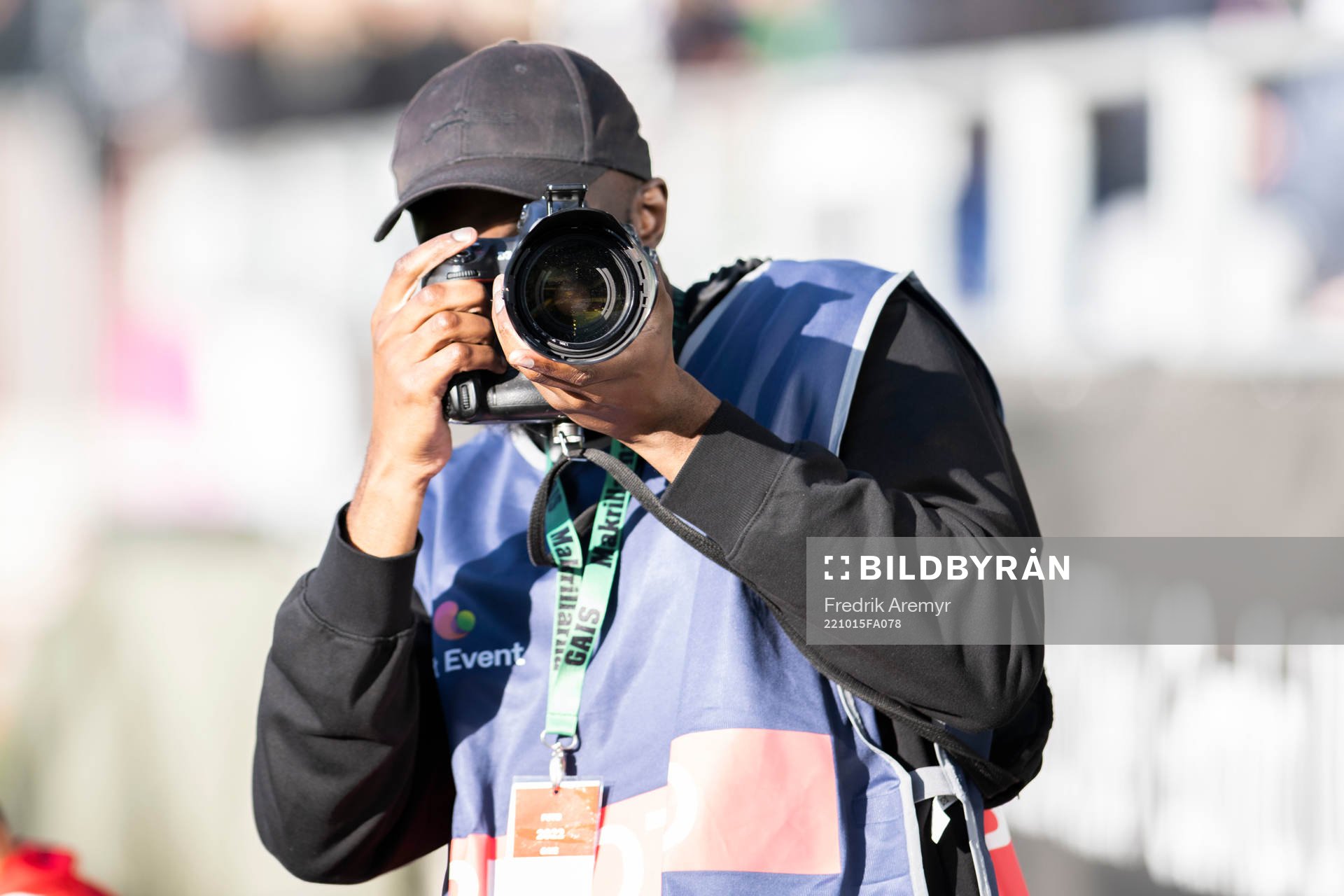 GAIS tidigare spelare Boris Lumbana som fotograf