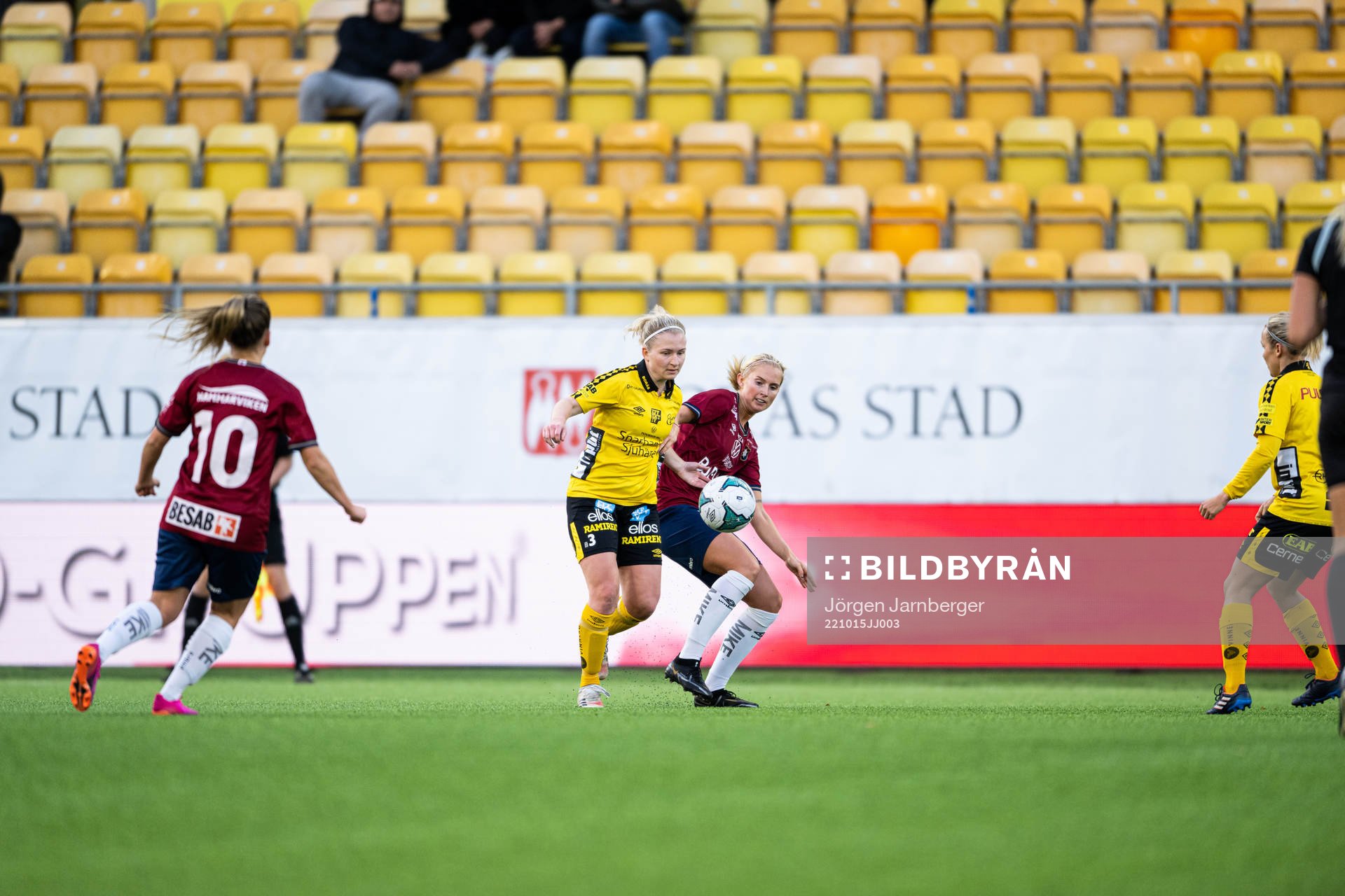 Elfsborgs Fanny Johansson och Örgrytes Sara Källman