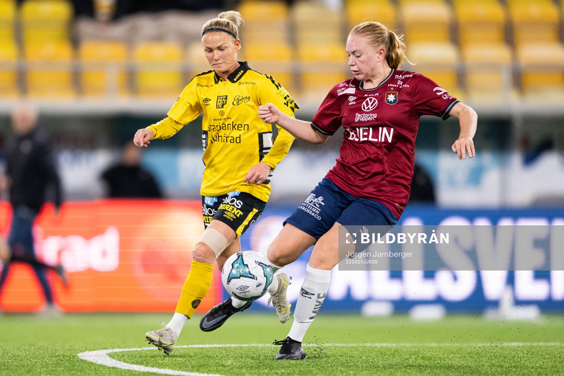 Elfsborgs Sara Jardving och Örgrytes Emma Thölin