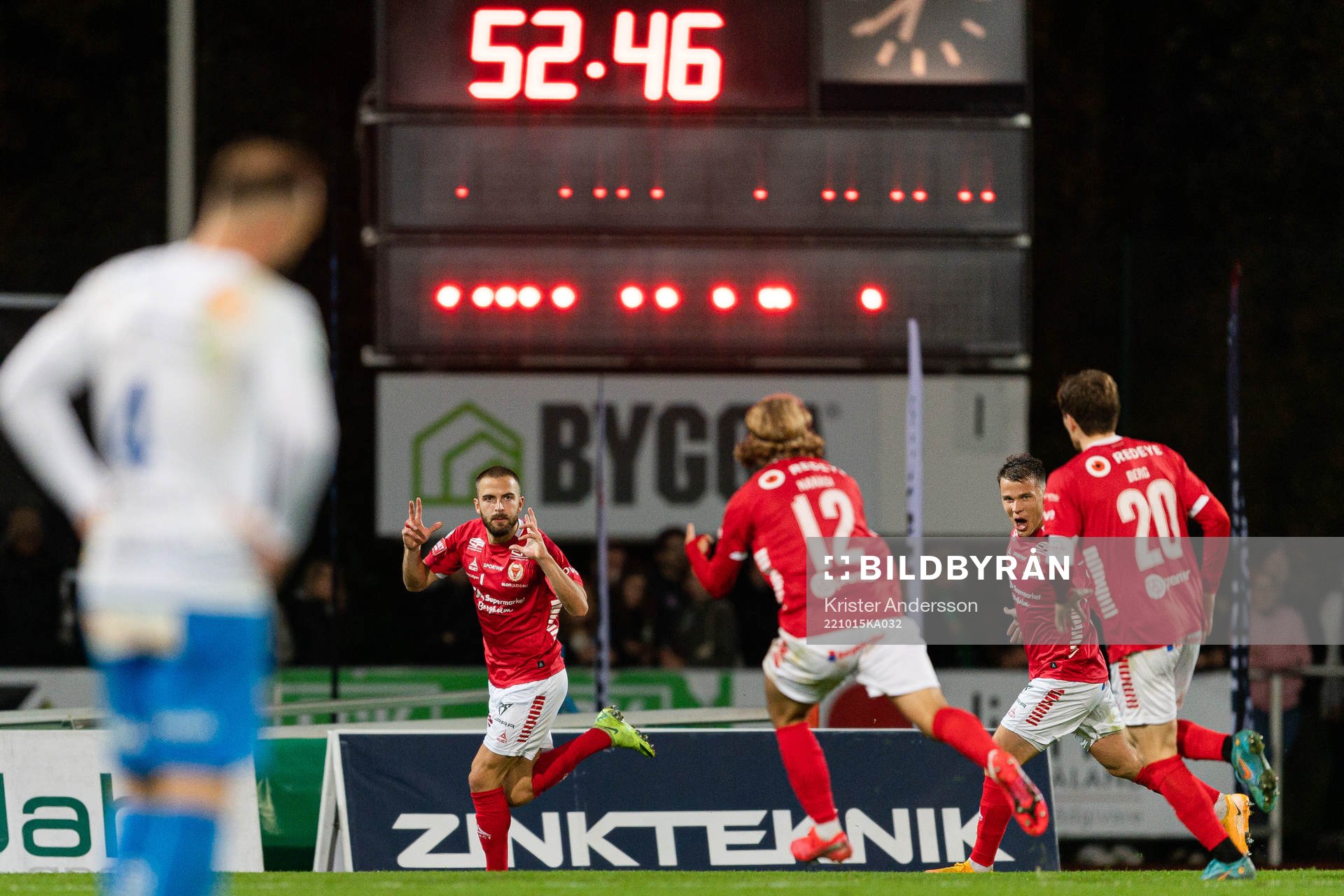 Kalmars Filip Sachpekidis jublar