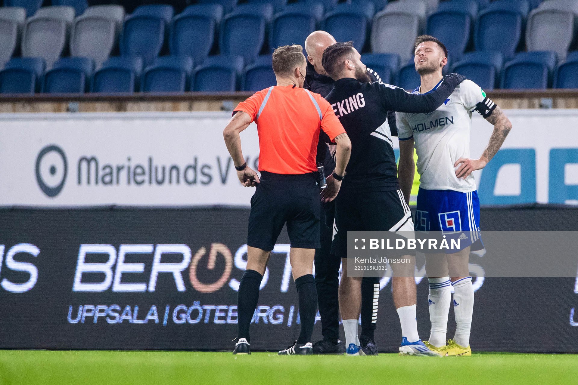 IFK Norrköpings Arnor Traustason har ont