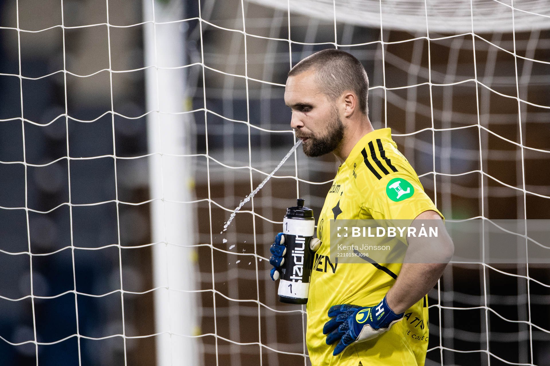 IFK Norrköpings målvakt Oscar Jansson deppar