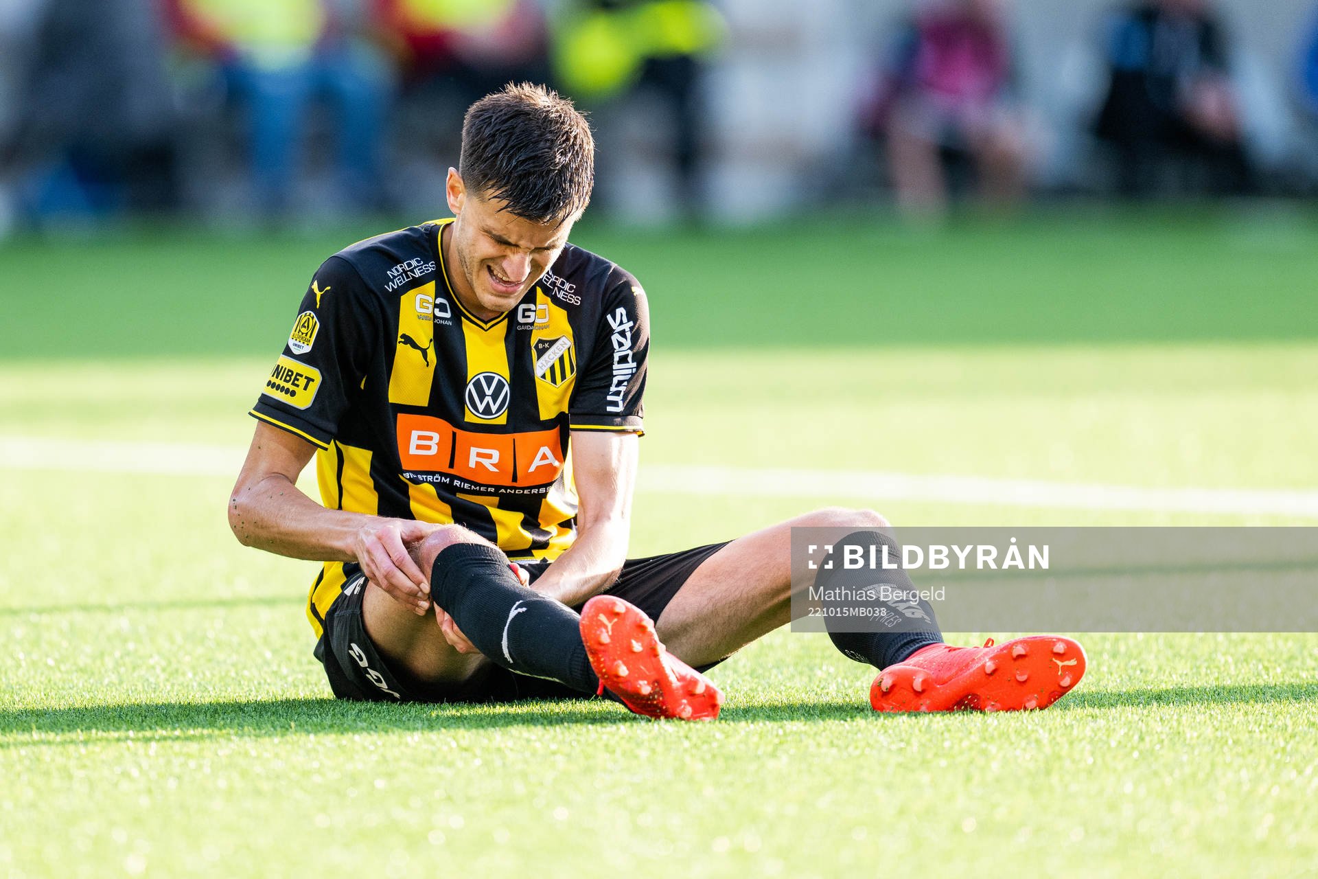 Häckens Alexander Jeremejeff har ont