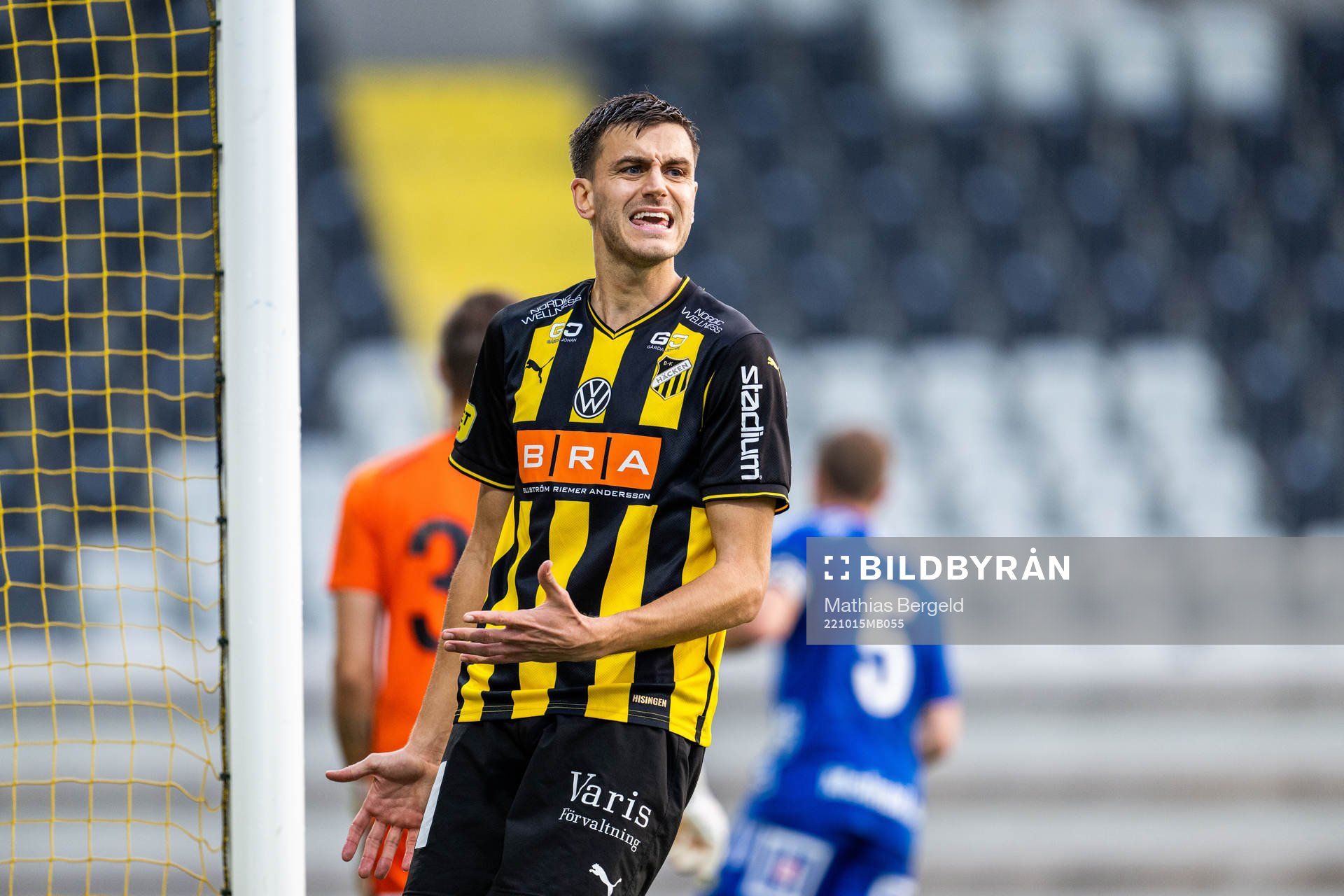 Häckens Alexander Jeremejeff reagerar