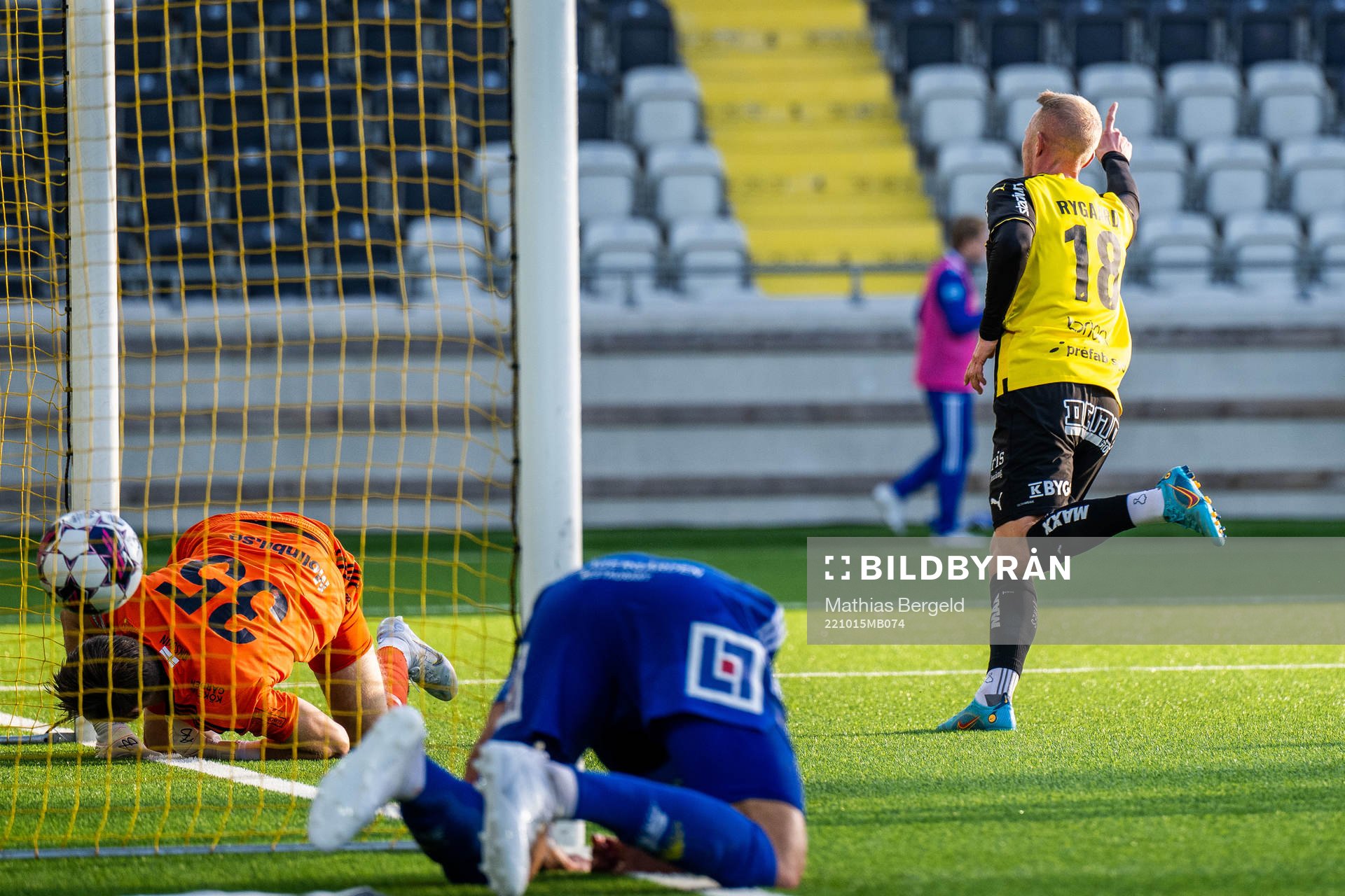 Häckens Mikkel Rygaard Jensen jublar