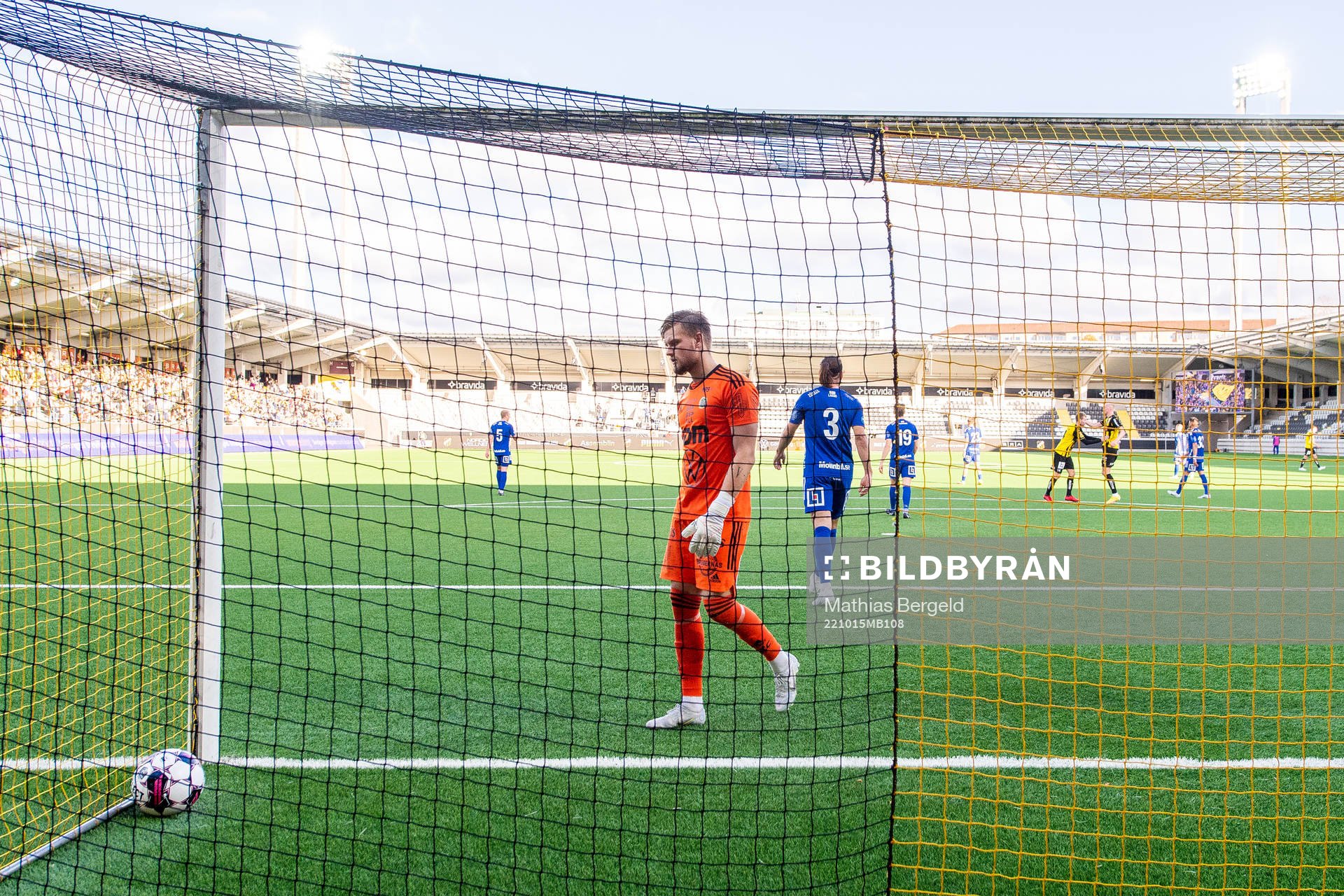 GIF Sundsvalls målvakt Oscar Jonsson deppar