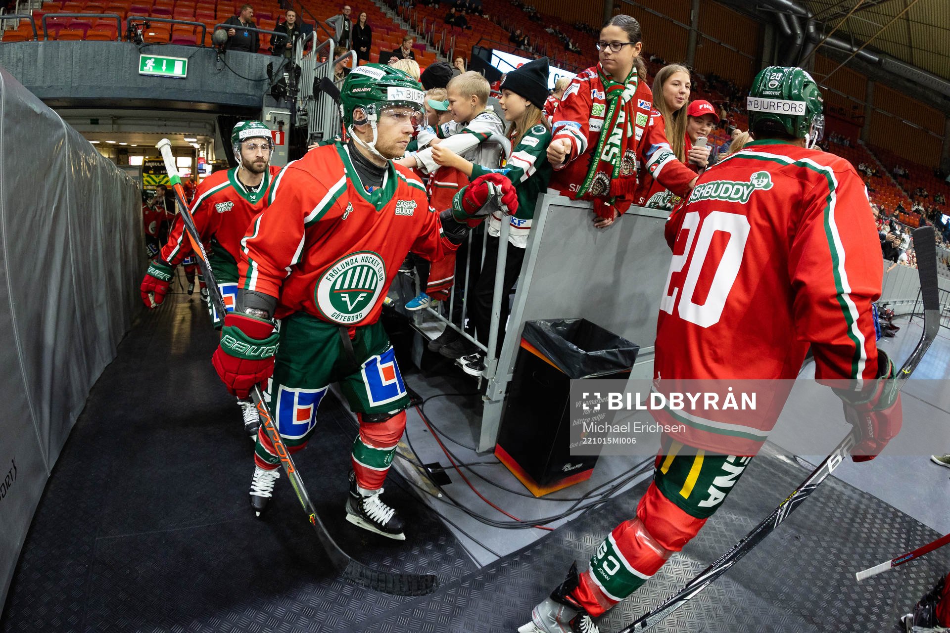 Frölundas Ryan Lasch innan ishockeymatchen i SHL mellan