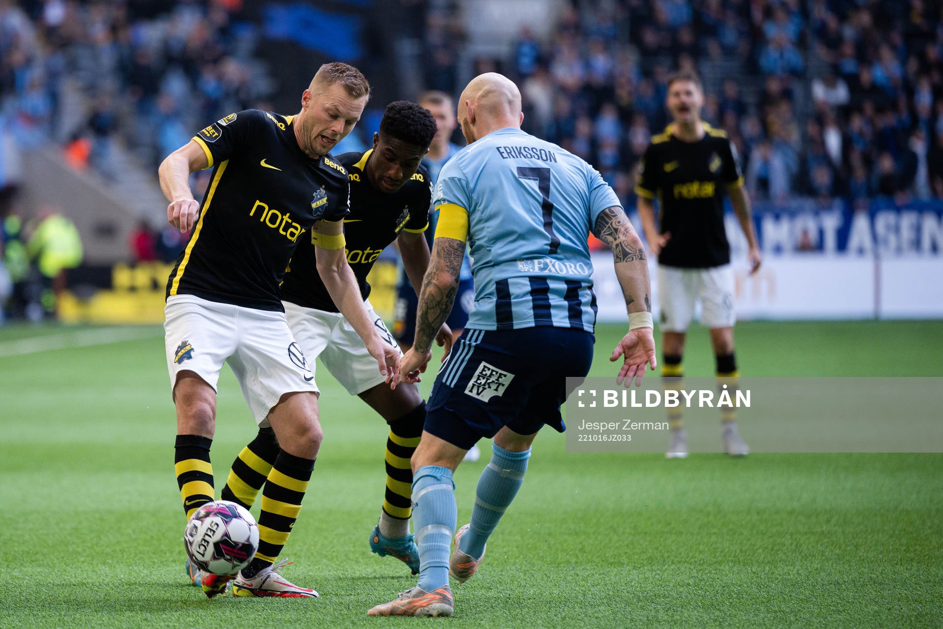AIKs Sebastian Larsson och Djurgårdens Magnus Eriksson