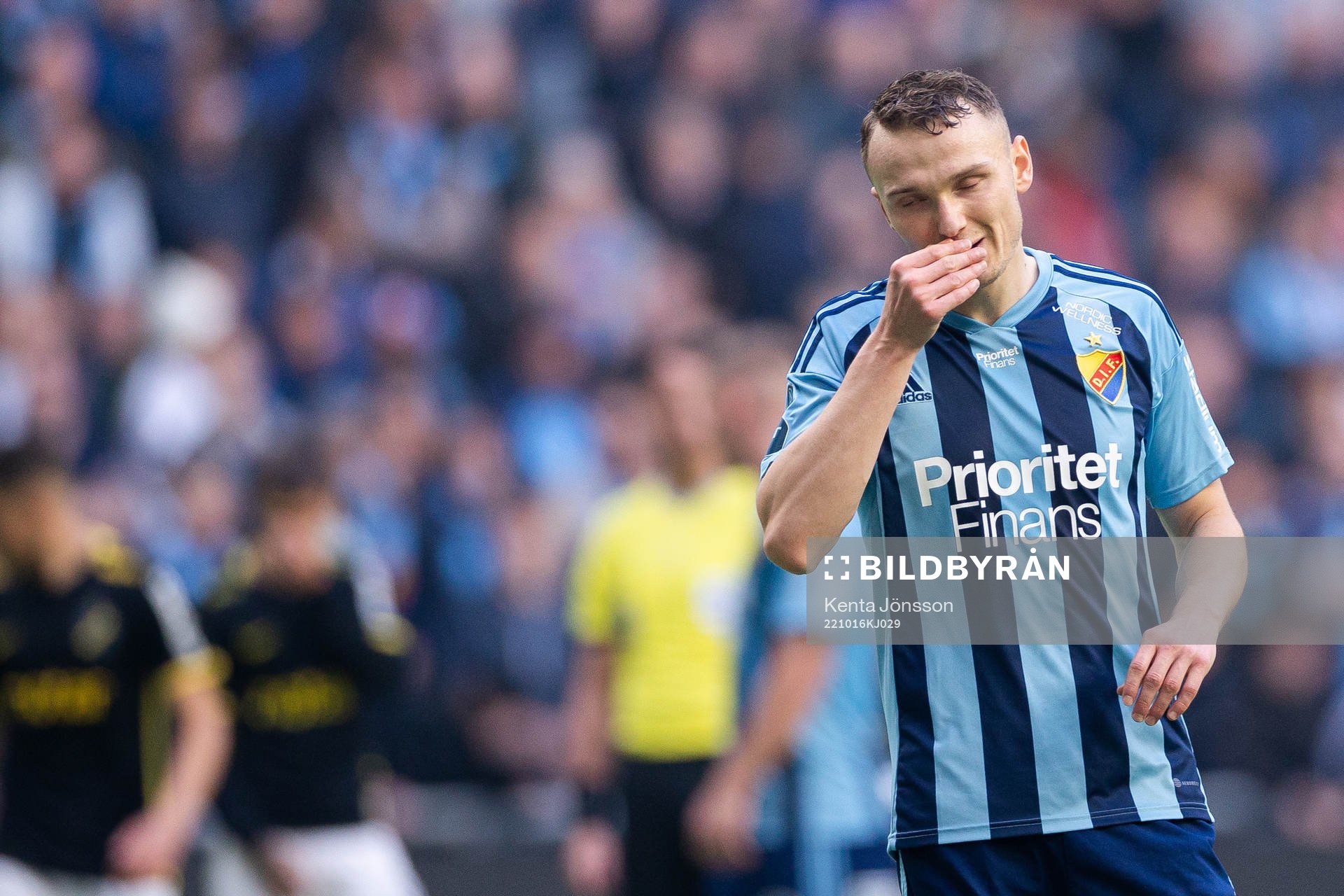 Djurgårdens Piotr Johansson deppar