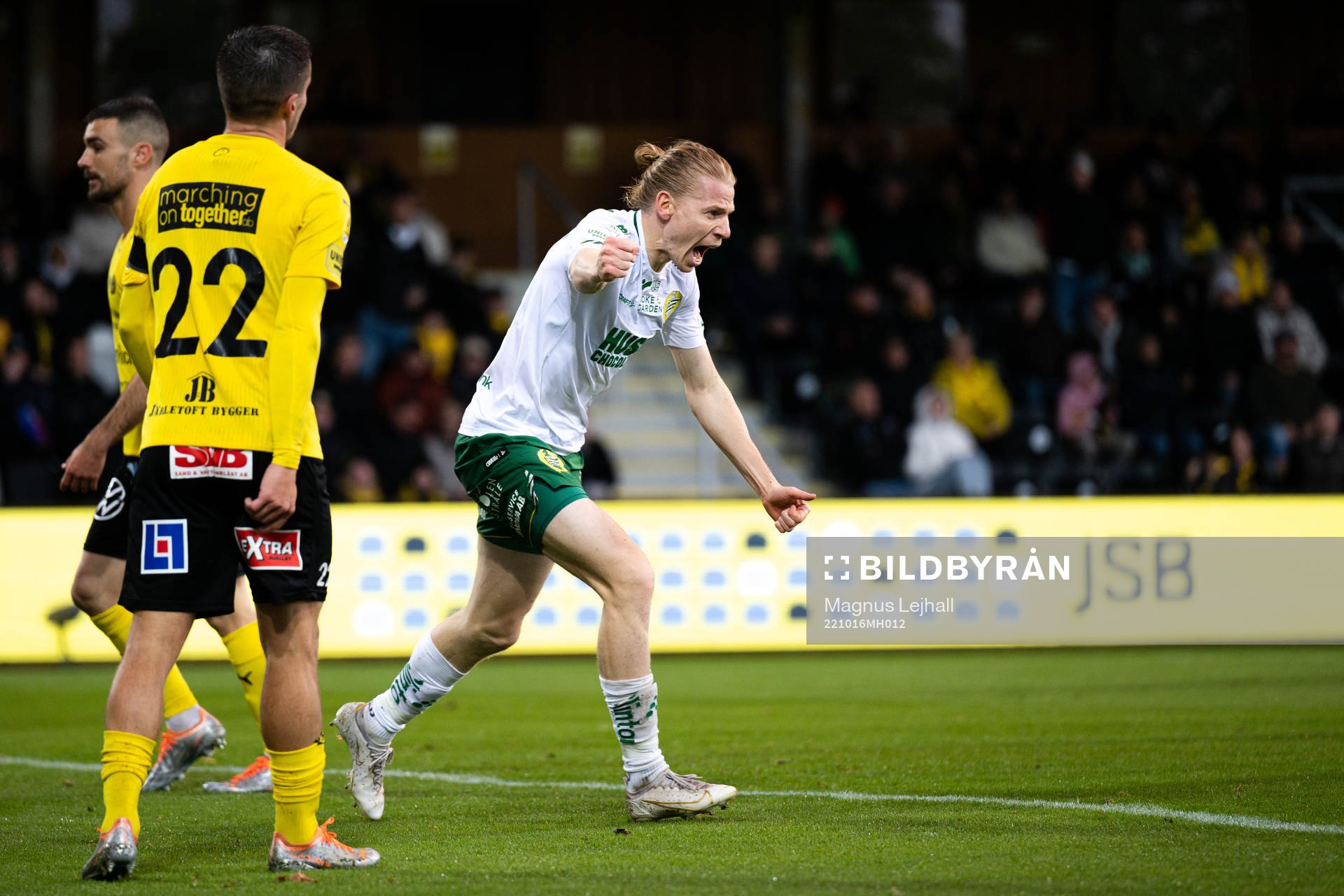 Hammarbys Gustav Ludwigson jublar