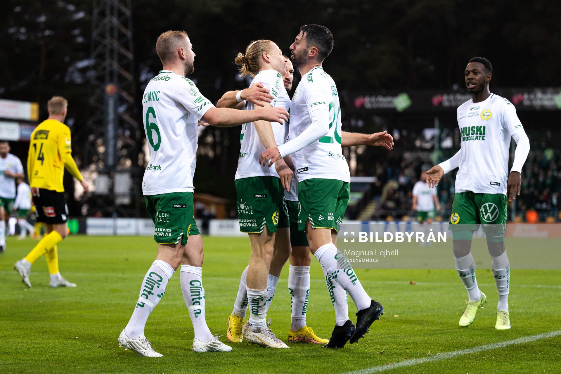 Hammarbys Gustav Ludwigson jublar