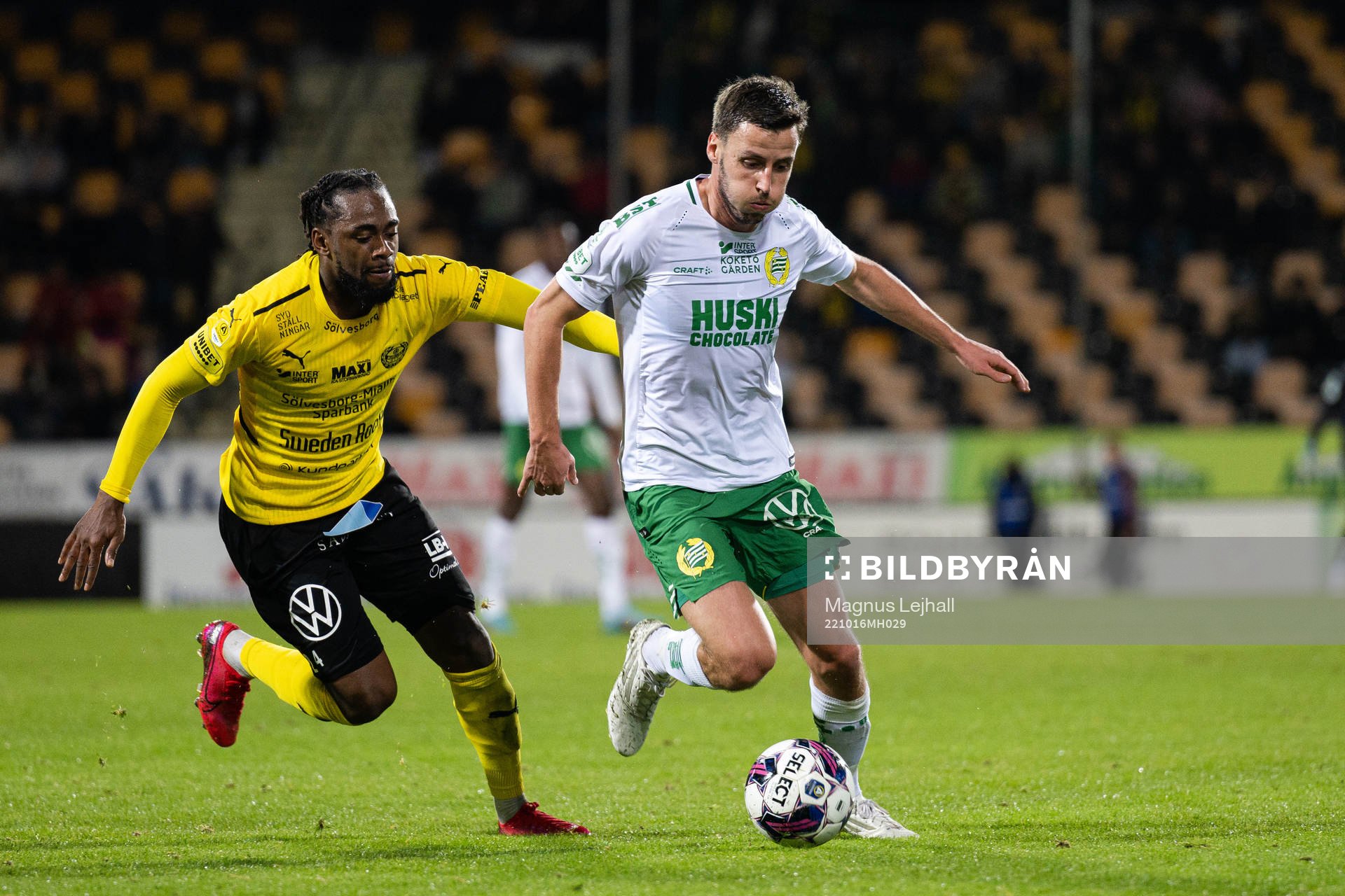 Mjällbys Heradi Rashidi och Hammarbys Jeppe Andersen