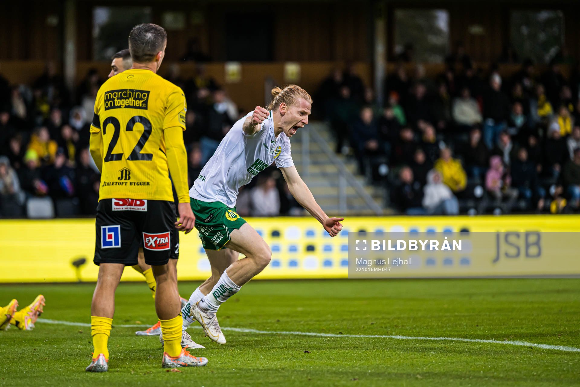 Hammarbys Gustav Ludwigson jublar