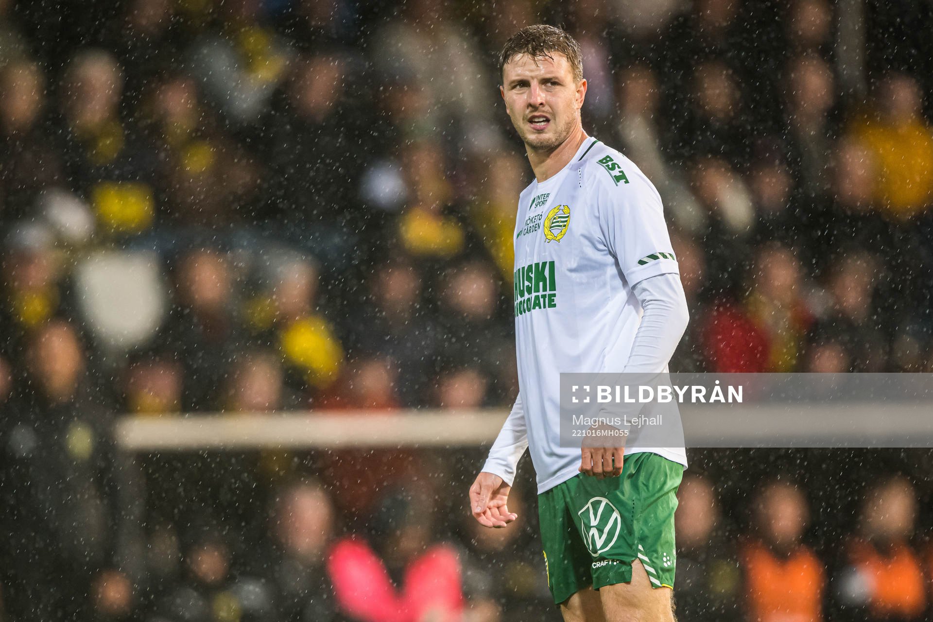 Hammarbys Joel Nilsson under fotbollsmatchen i Allsvenskan mellan Mjällby och Hammarby den 16 oktober 2022 i Hällevik. 