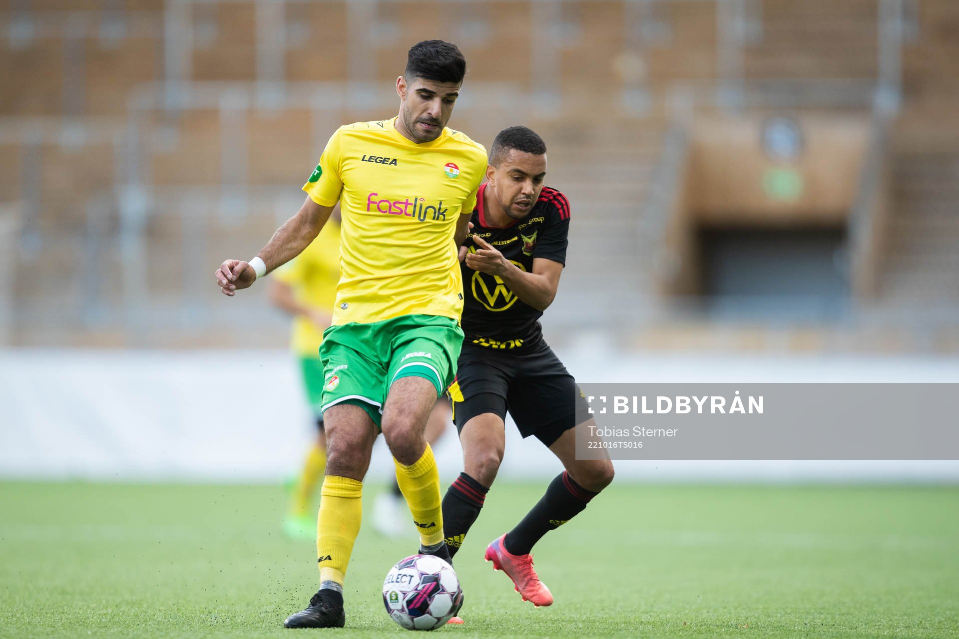 Dalkurds Rewan Amin och Östersunds Erick Brendon Pinheiro