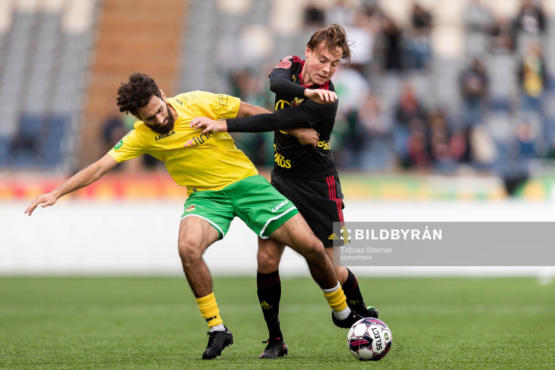 Dalkurds Hady Saleh Karim och Östersunds Cesar Weilid