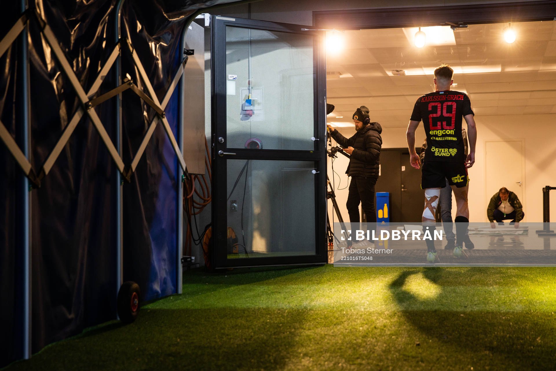 Östersunds Sebastian Karlsson Grach deppar