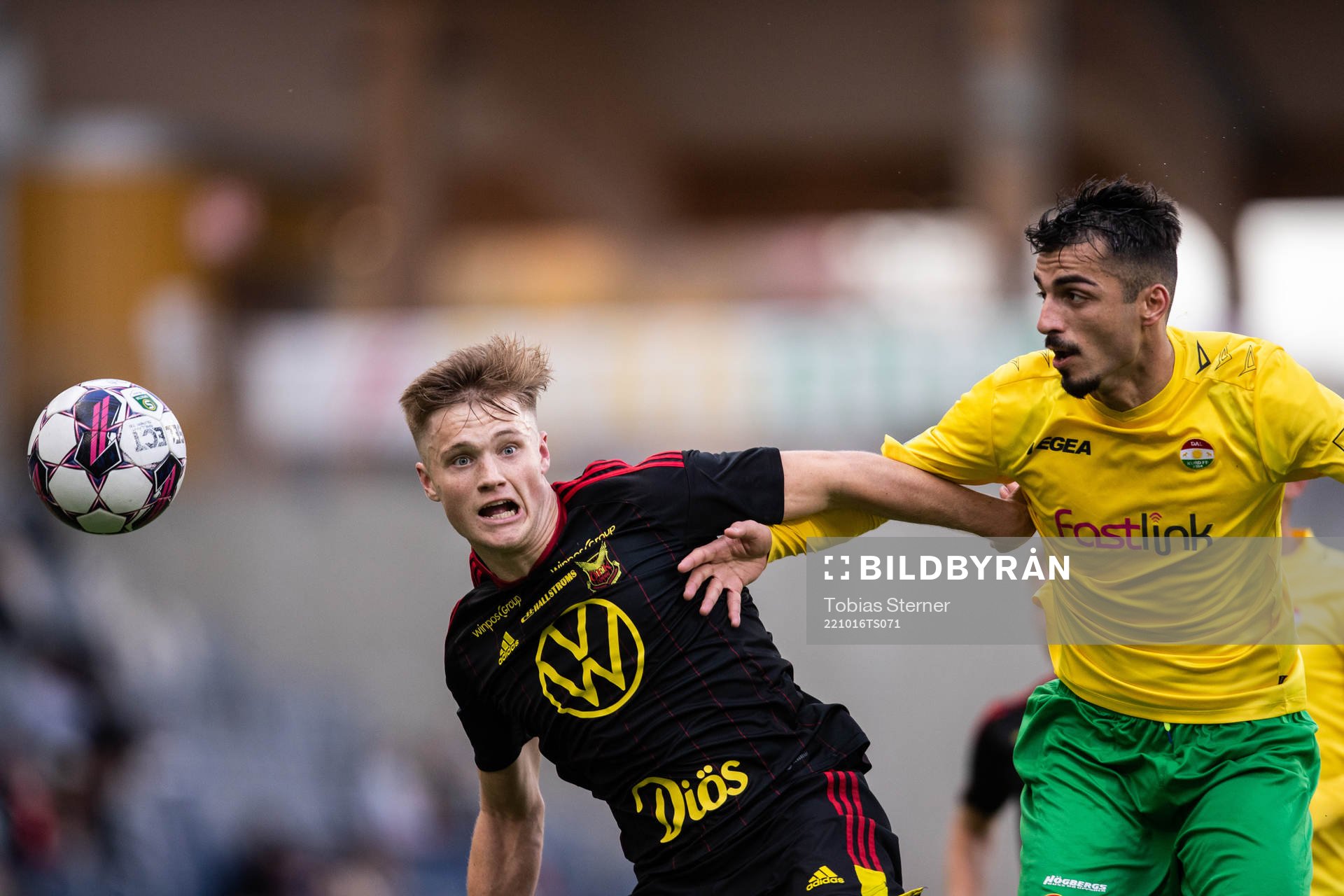 Östersunds Sebastian Karlsson Grach och Dalkurds Abbas