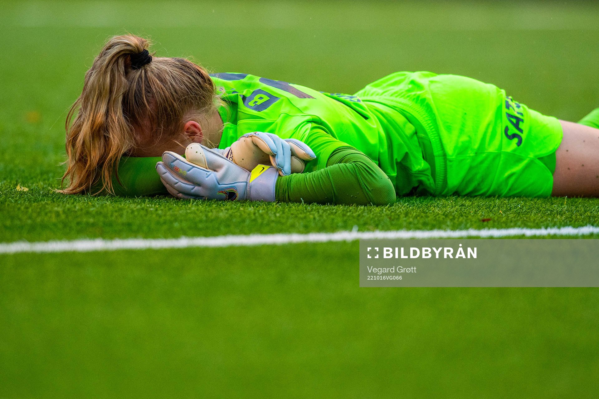 Goalkeeper Sunniva Skoglund of Stabæk in pain during the Toppserien football match between Brann and Stabæk on October 16, 2022 in Sandviken.