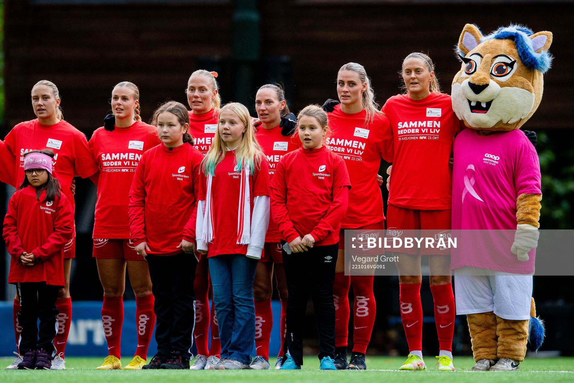 Lisa Fjeldstad Naalsund, Nora Eide Lie, Guro Bergsvand,