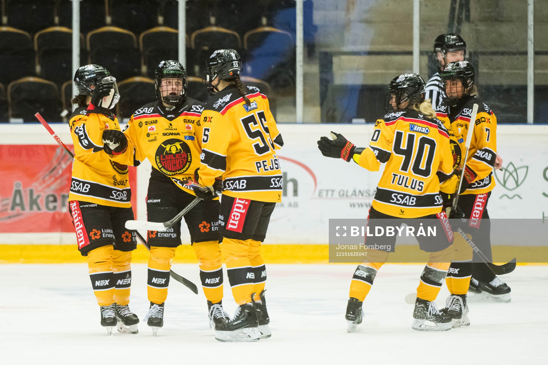Luleås Viivi Vainikka gör 1-2 målet