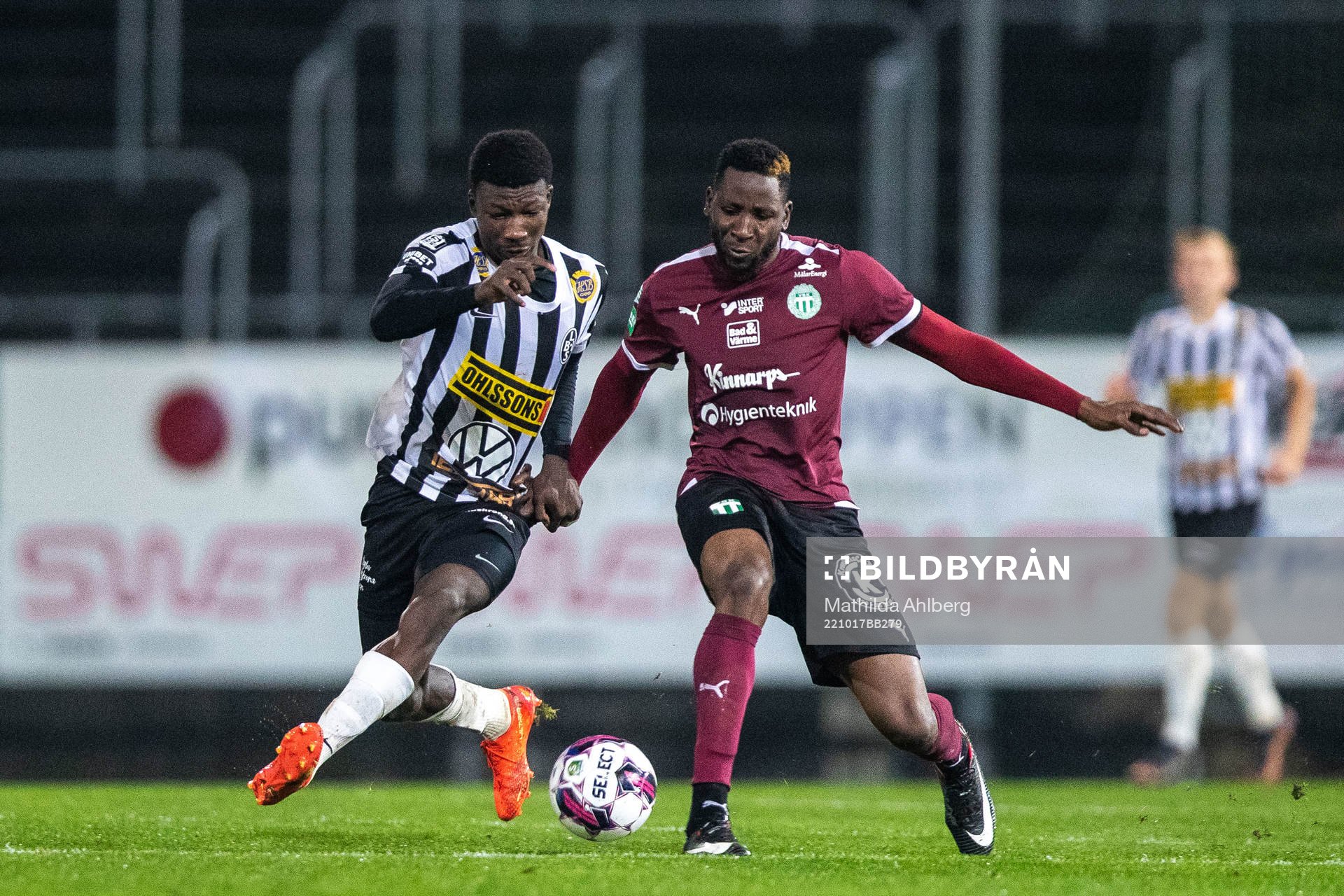 Landskronas Ousmane Diawara och Västerås SKs Frederic