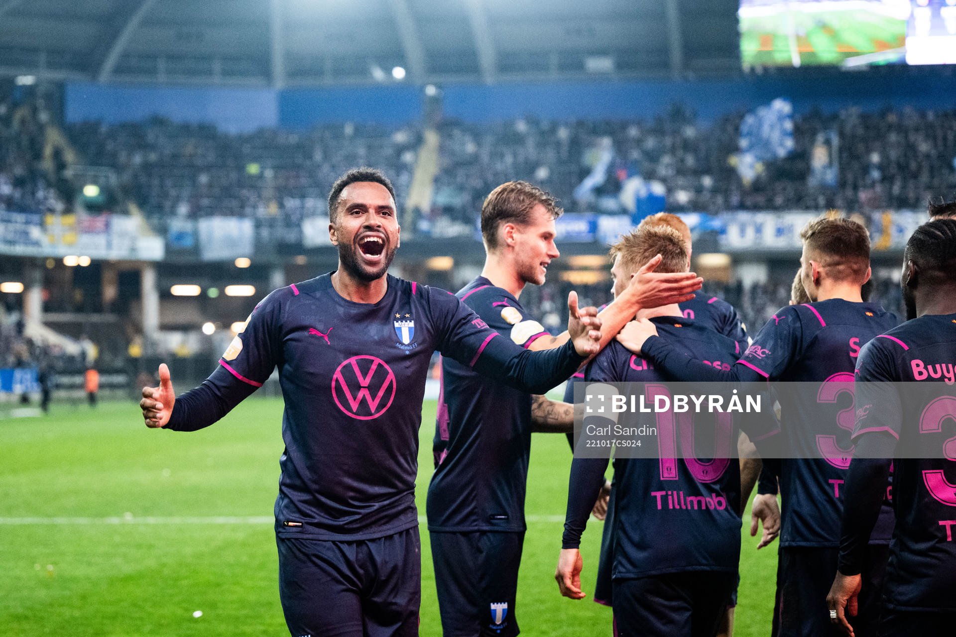 Malmö FFs Isaac Kiese Thelin jublar