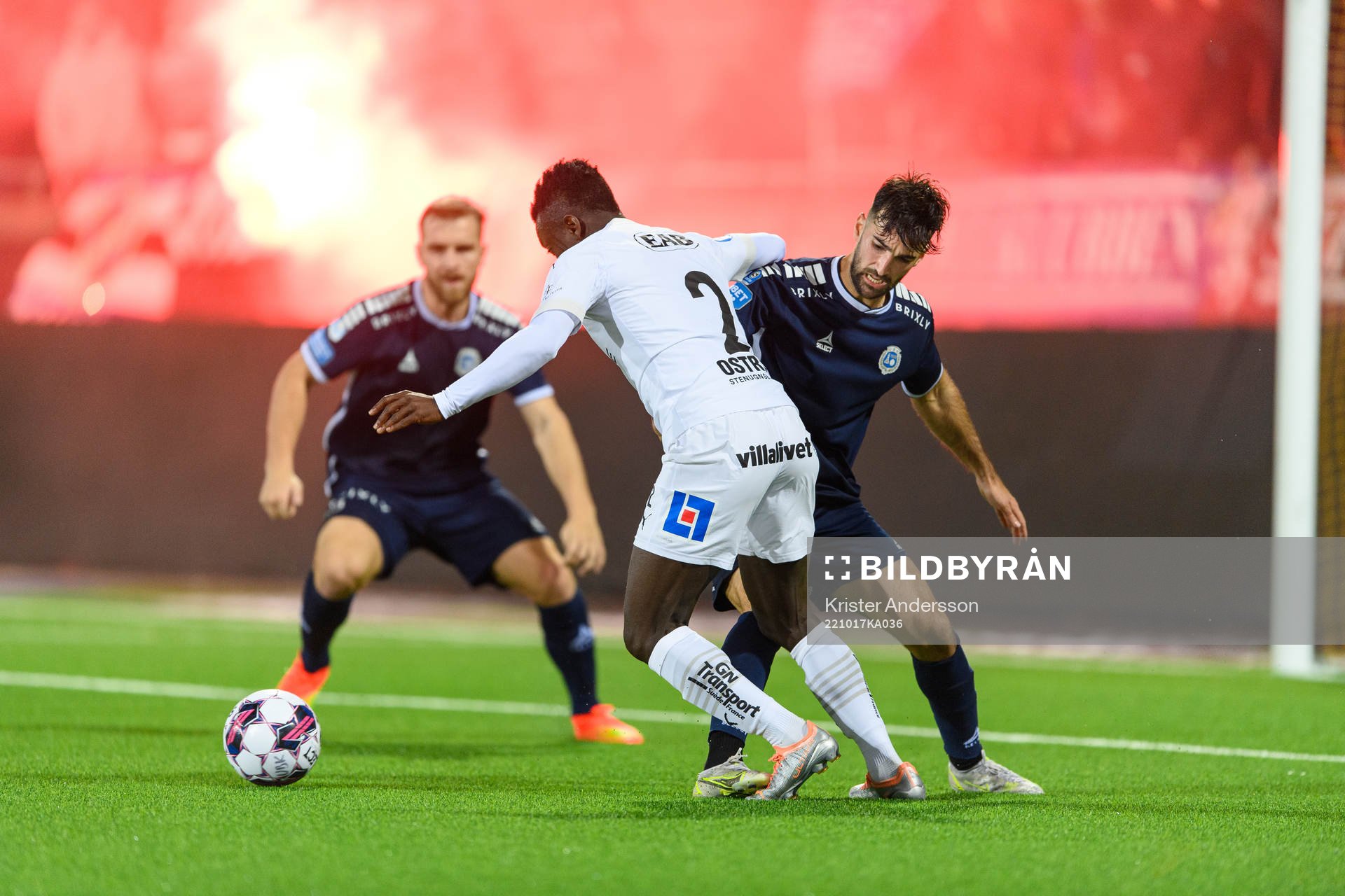 Halmstads Thomas Boakye och Utsiktens Allan Mohideen