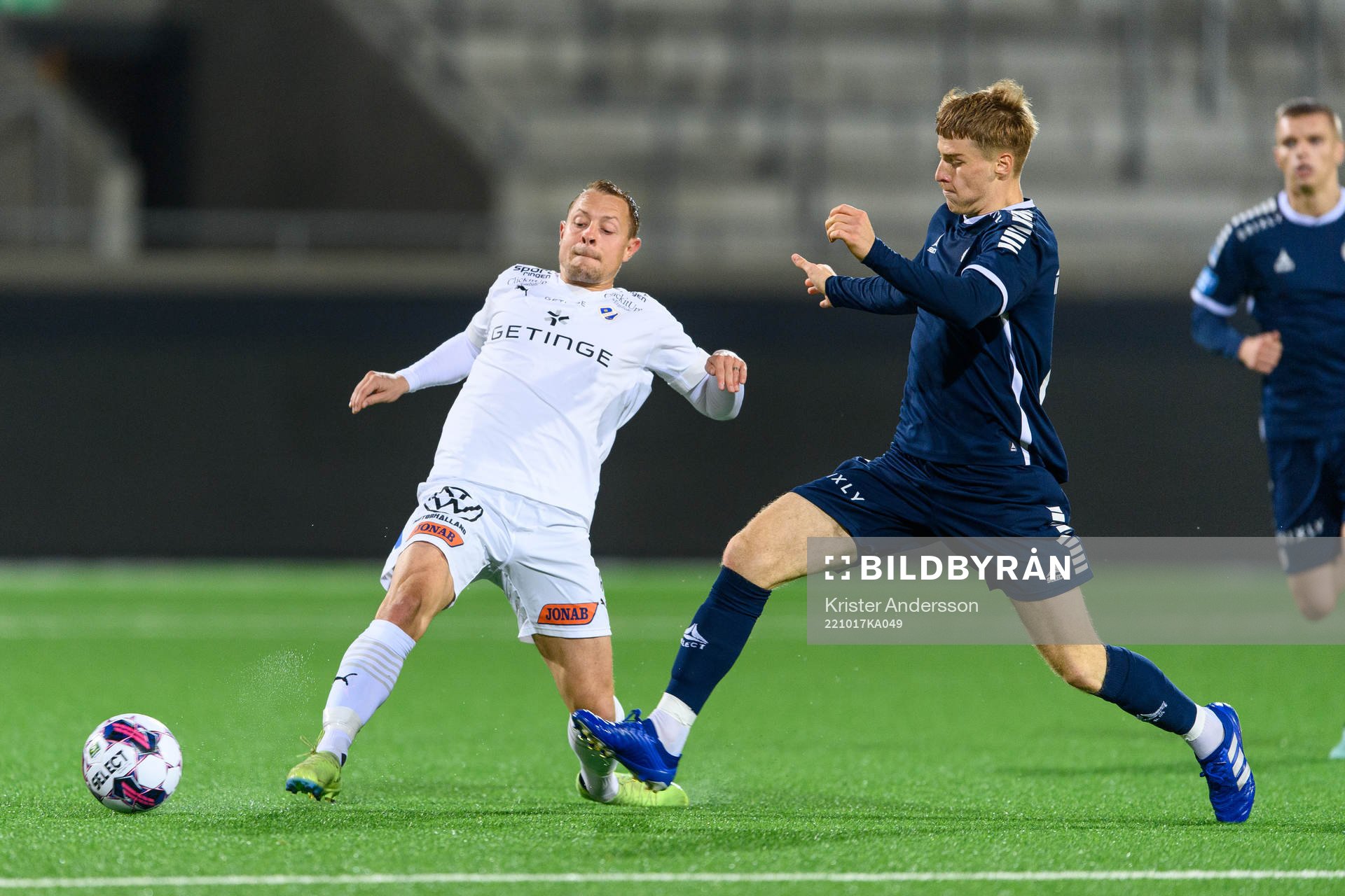 Halmstads Joel Allansson och Utsiktens Markus Björkqvist