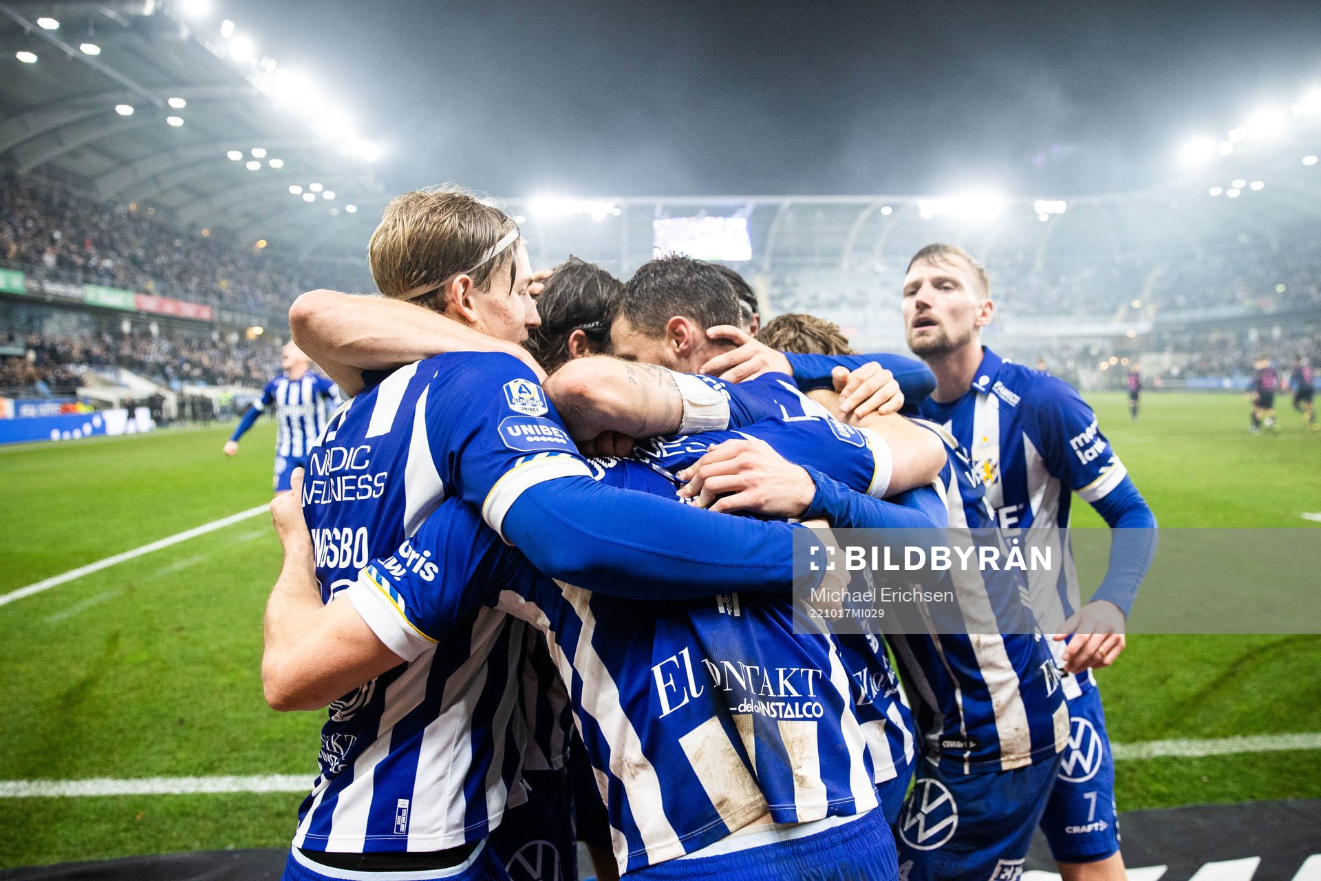 IFK Göteborgs spelare jublar
