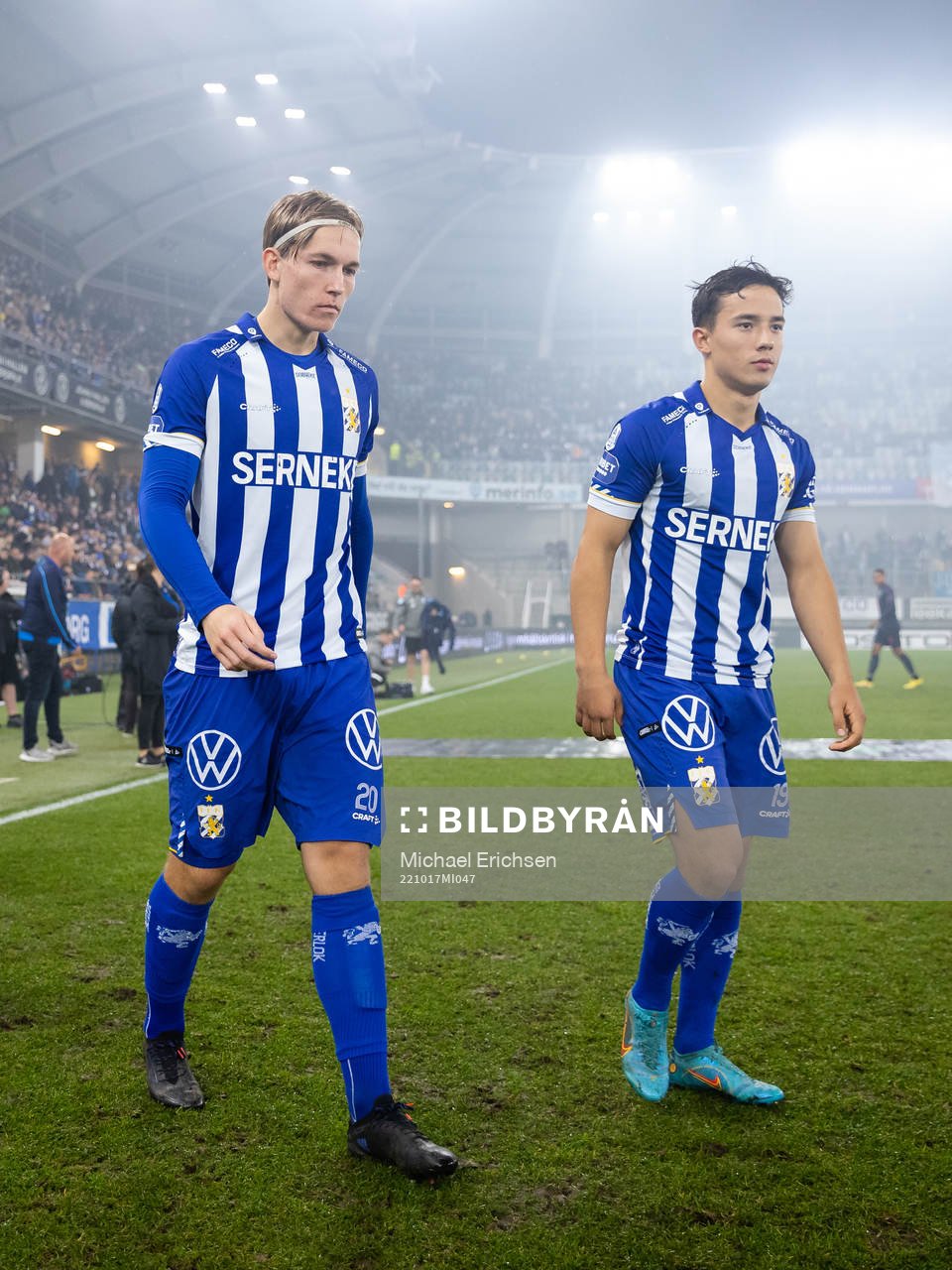 IFK Göteborgs Johan Bångsbo och Hussein Carneil  innan