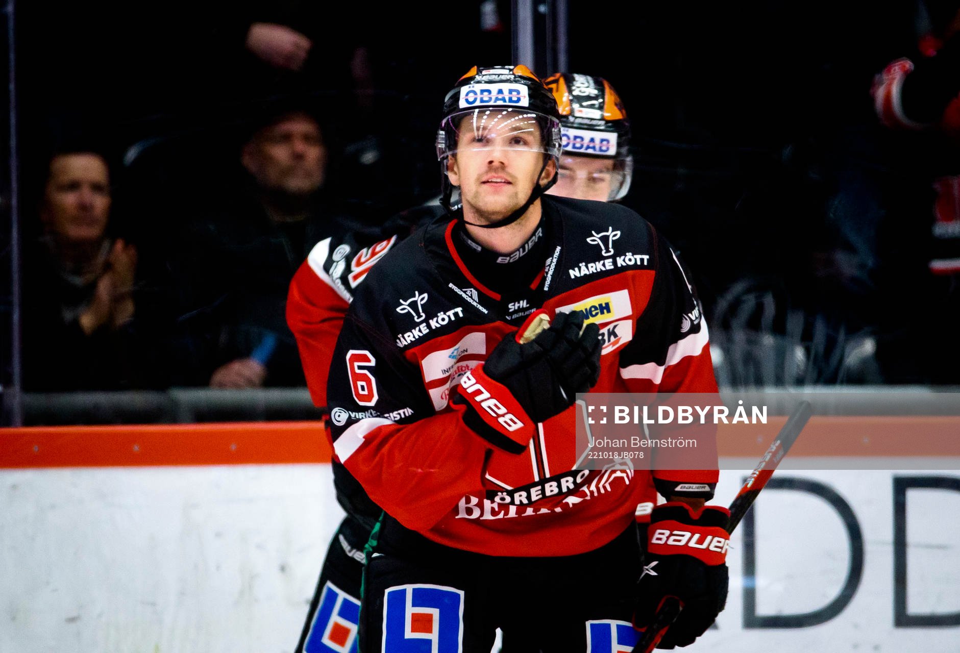 Örebros Filip Berglund gör 5-3 och jublar