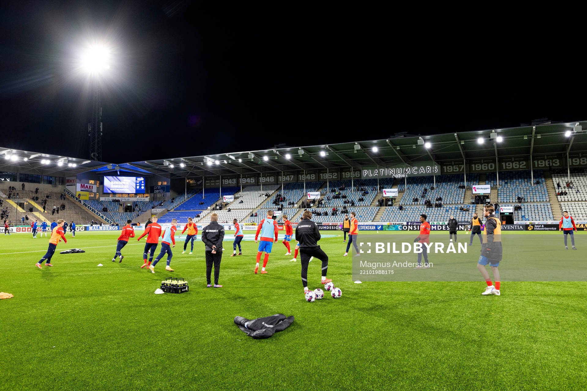 Helsingborgs spelare på uppvärmningen