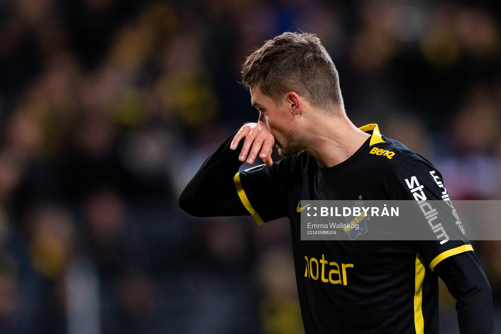 AIKs Mikael Lustig deppar