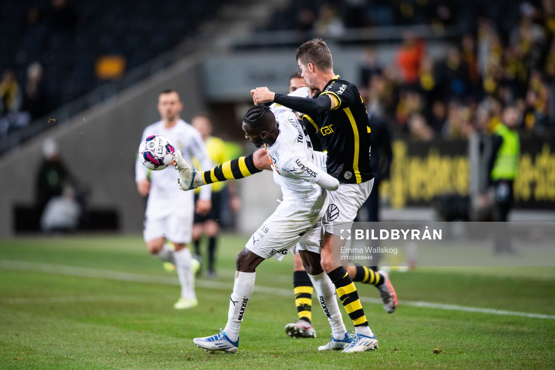Häckens Blair Sebastian Turgott och AIKs Mikael Lustig